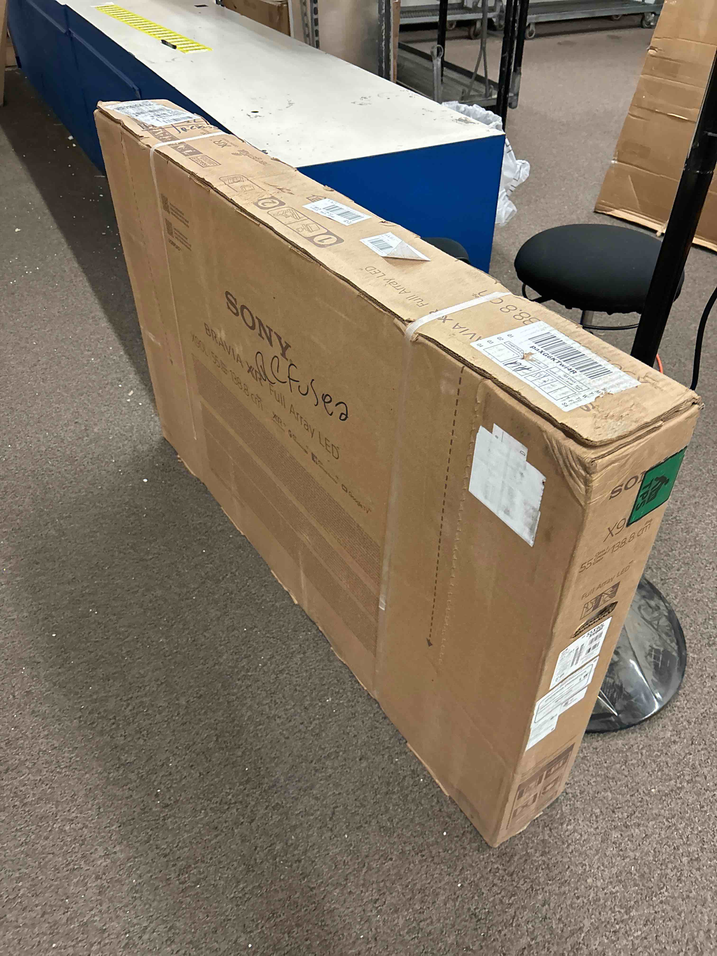 https://s3.amazonaws.com/lotting-images-prod/phillipi/YEL5018124_1703874045967.jpeg
