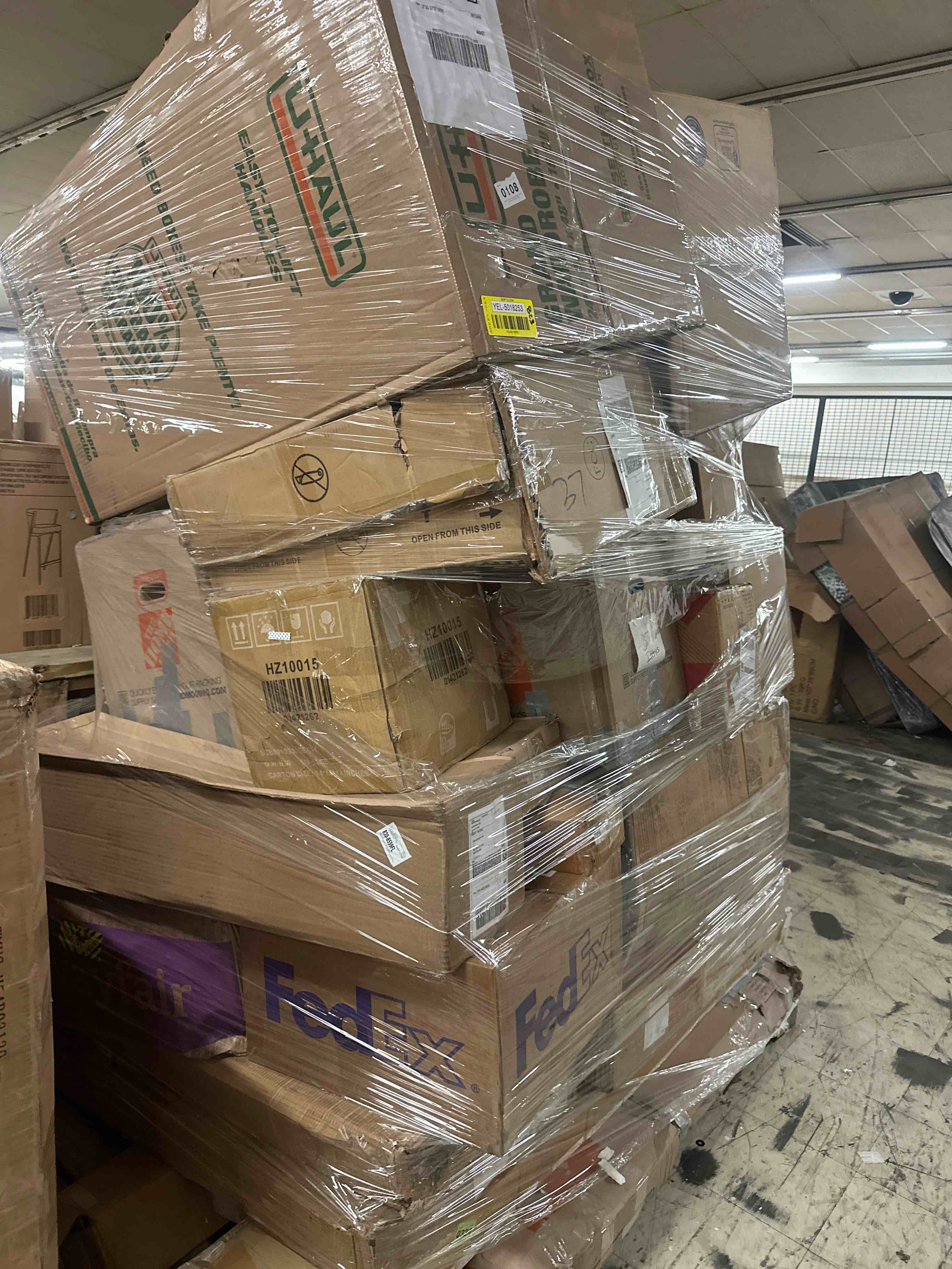 https://s3.amazonaws.com/lotting-images-prod/phillipi/YEL5018253_1713993859689.jpeg