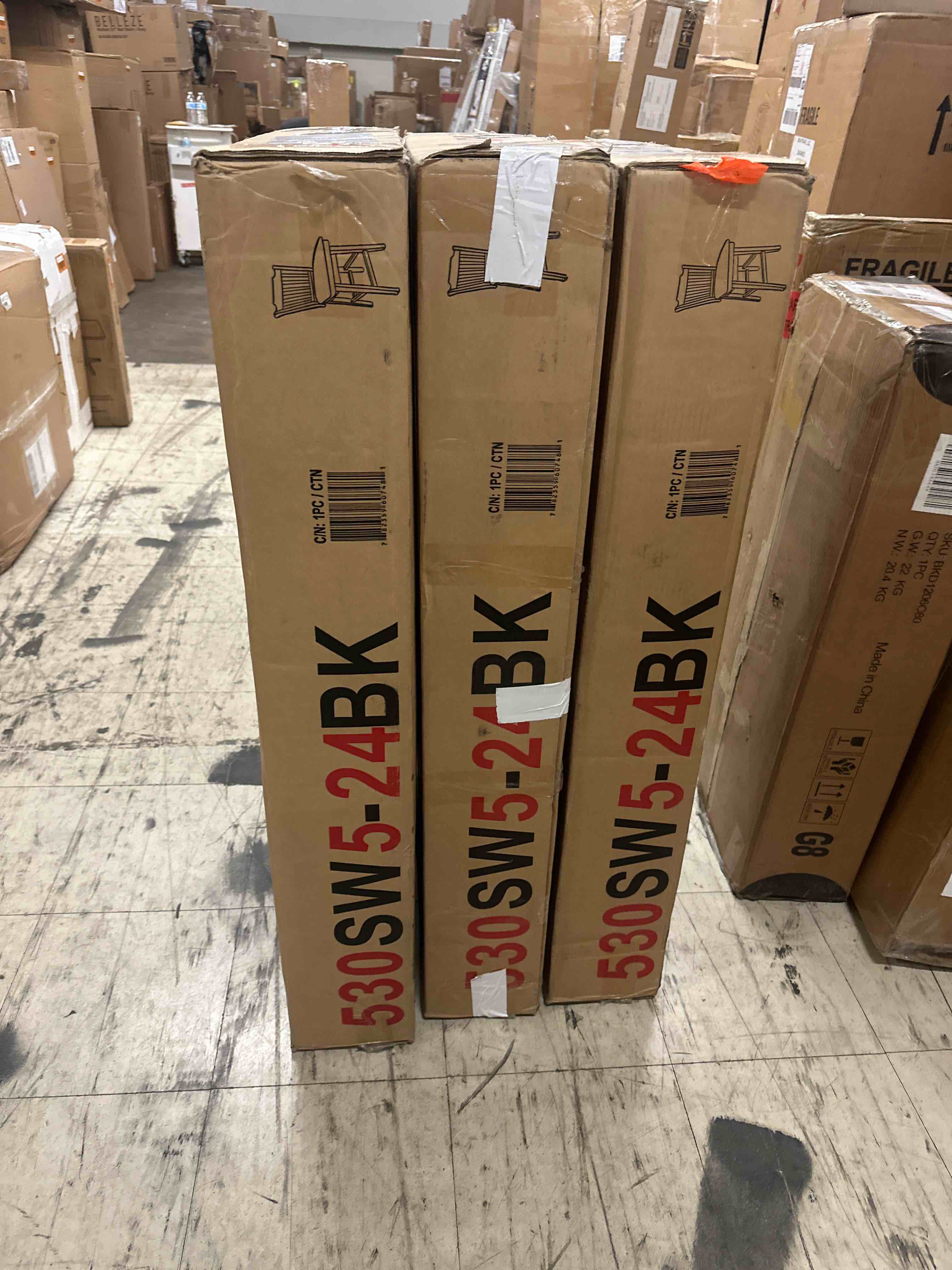 https://s3.amazonaws.com/lotting-images-prod/phillipi/YEL5018314_1713972707769.jpeg