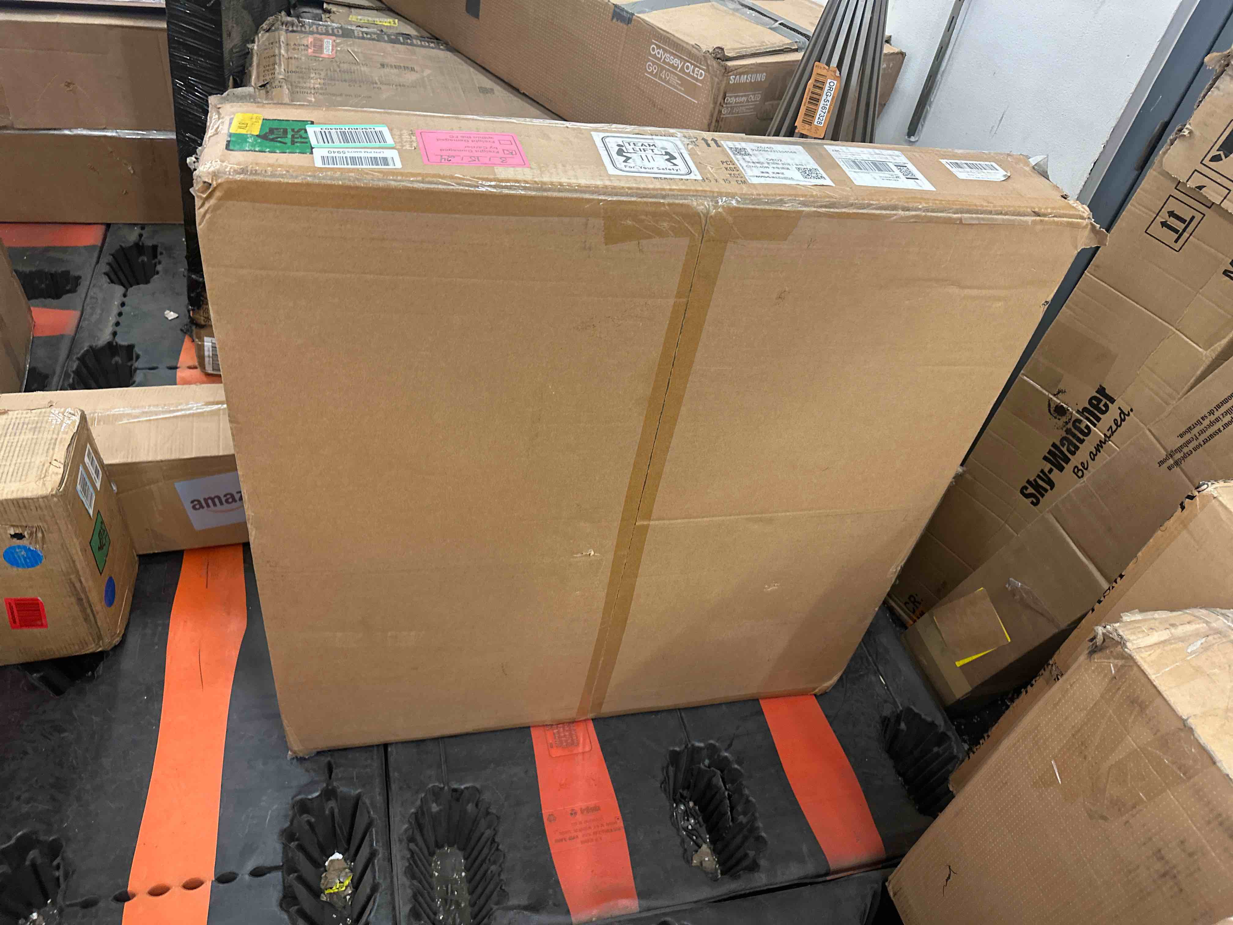 https://s3.amazonaws.com/lotting-images-prod/phillipi/YEL5018693_1718290555831.jpeg