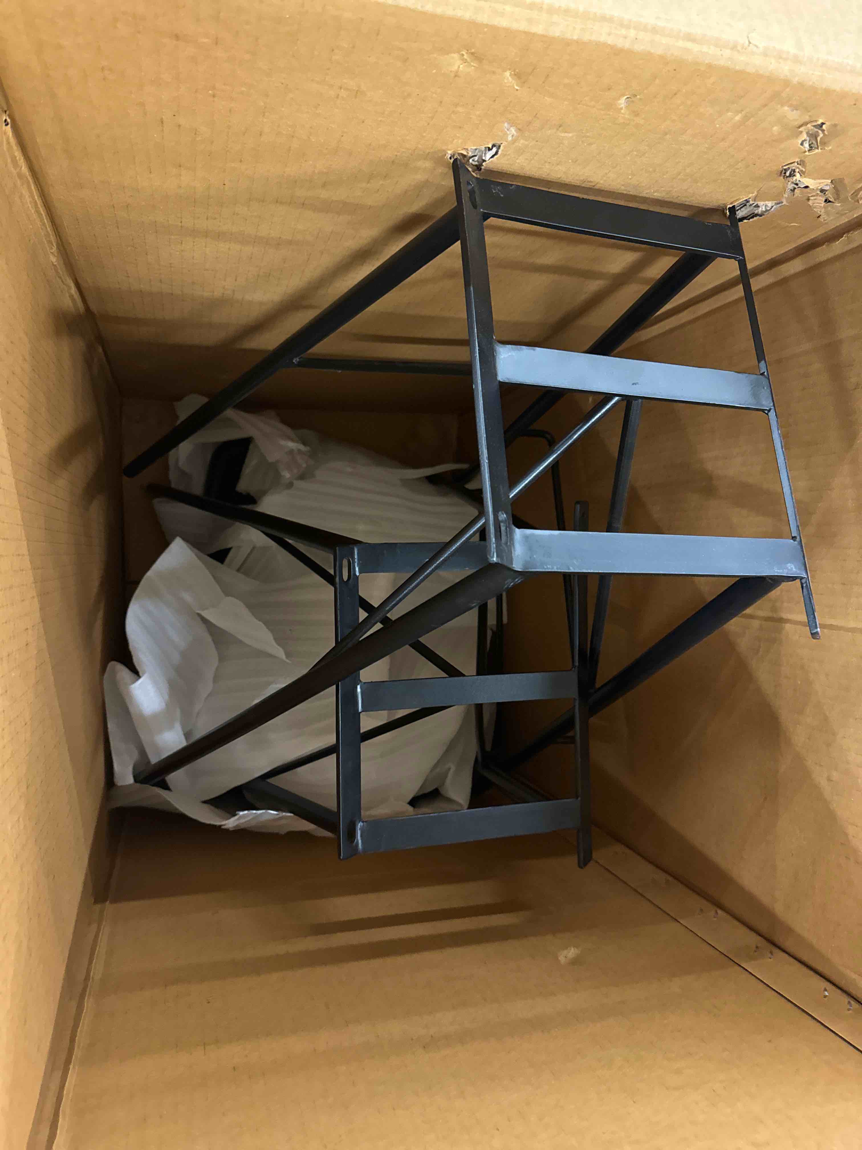 https://s3.amazonaws.com/lotting-images-prod/phillipi/YEL5019198_1730474697171.jpeg