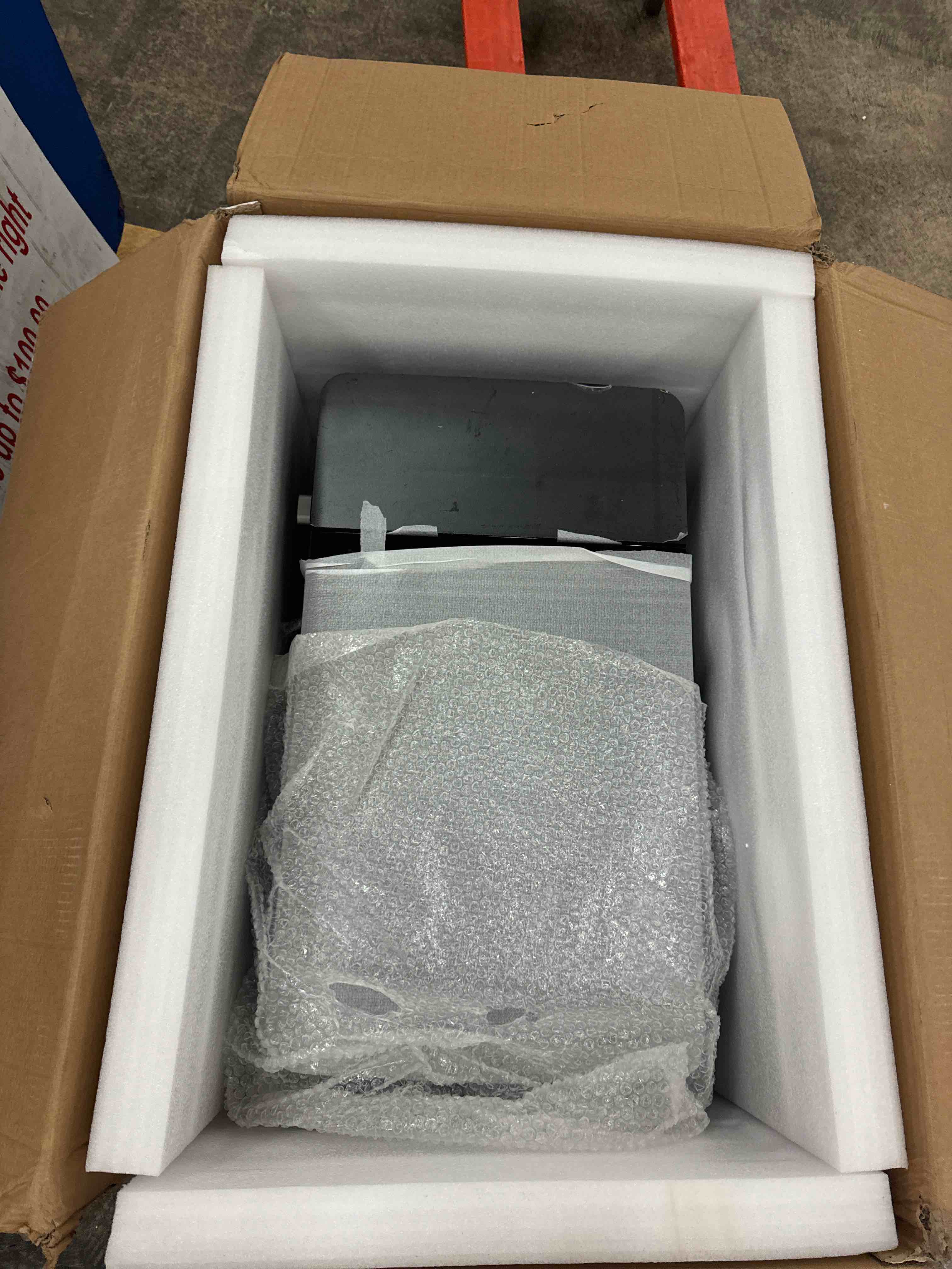 https://s3.amazonaws.com/lotting-images-prod/phillipi/YEL5019237_1730387578829.jpeg