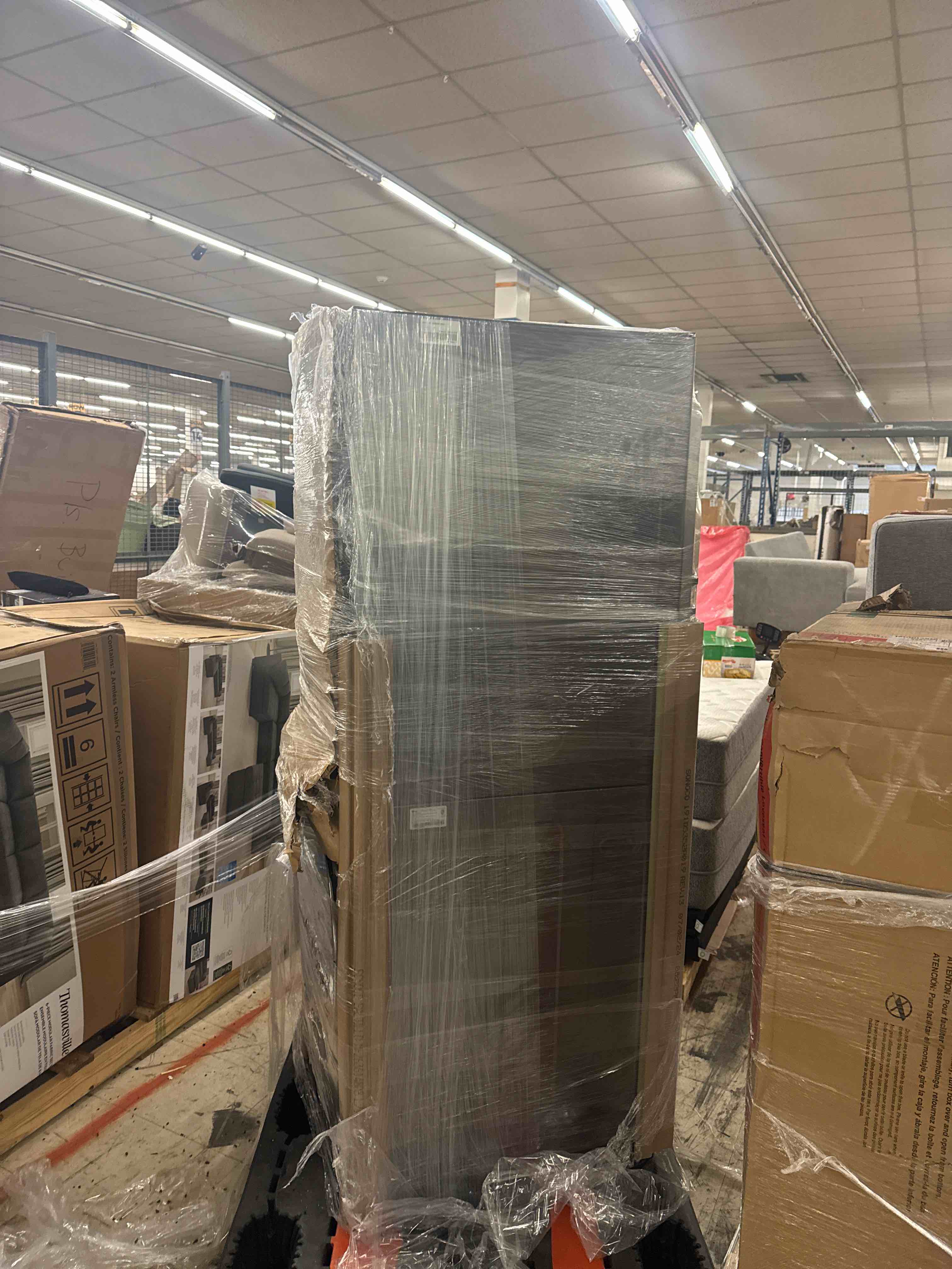 https://s3.amazonaws.com/lotting-images-prod/phillipi/YEL5019366_1740077917094.jpeg