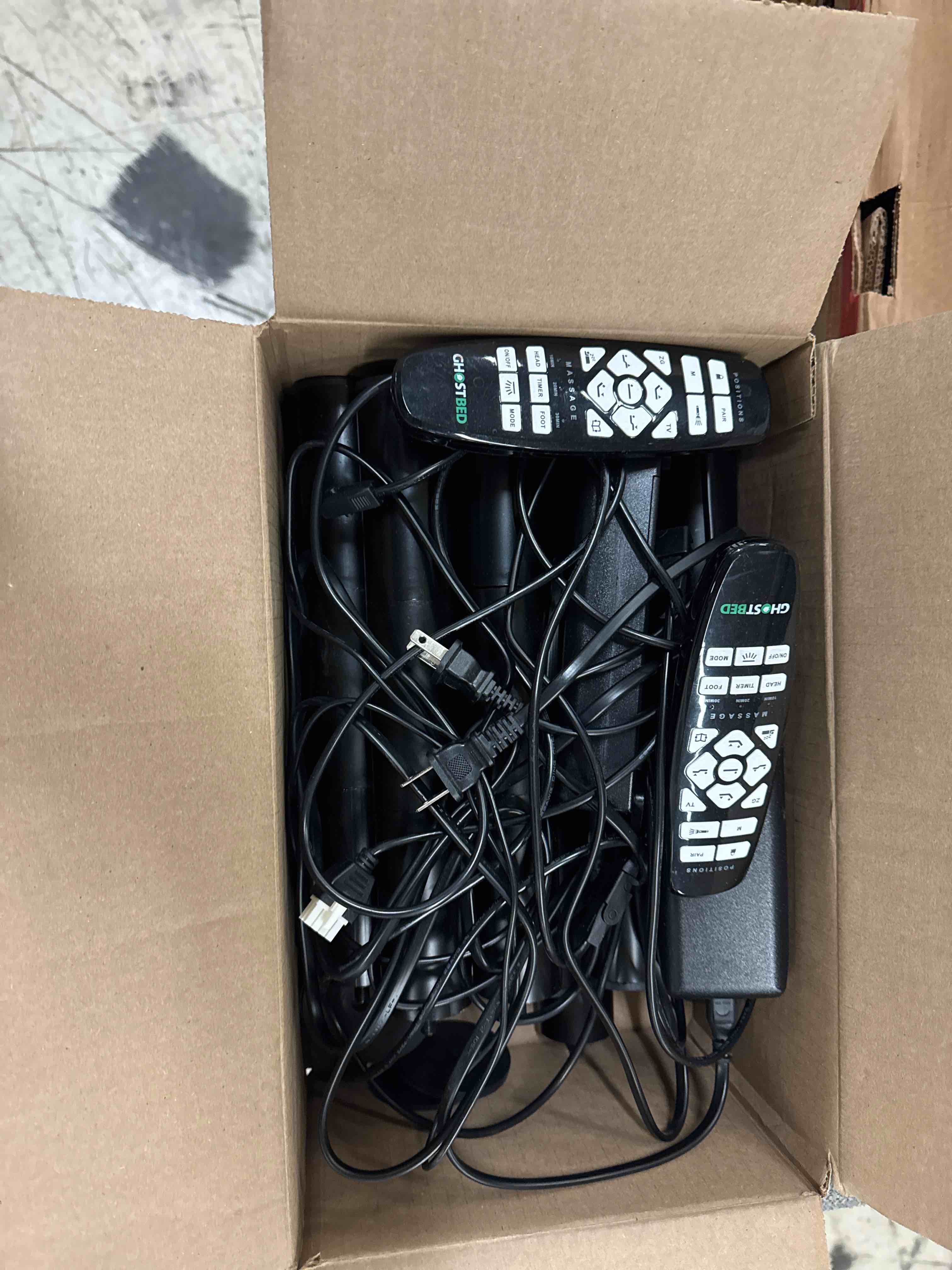 https://s3.amazonaws.com/lotting-images-prod/phillipi/YEL5019395_1740076346898.jpeg