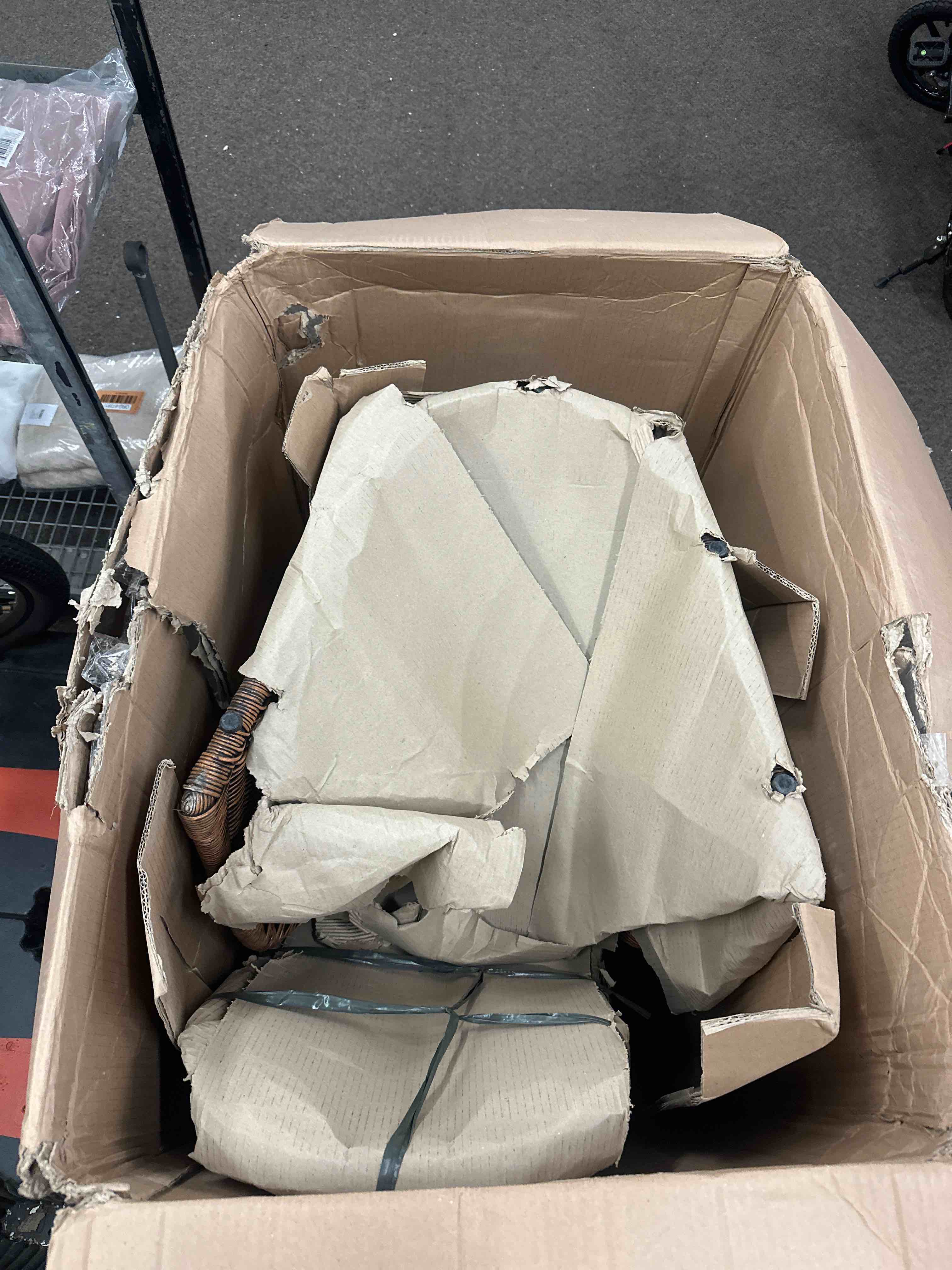 https://s3.amazonaws.com/lotting-images-prod/phillipi/YEL5019421_1741283955694.jpeg