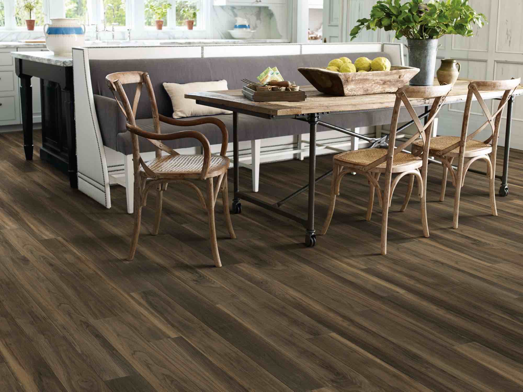 (333.76 Sq ft) Shaw All American 0799V-00769 United 5.96" x 48" Vinyl Plank (41.72 SF/Box) (BID IS PER SQ FT, LOT IS FOR 333.76 SQ FT TOTAL. MSRP $3.39 PER SQ FT.)