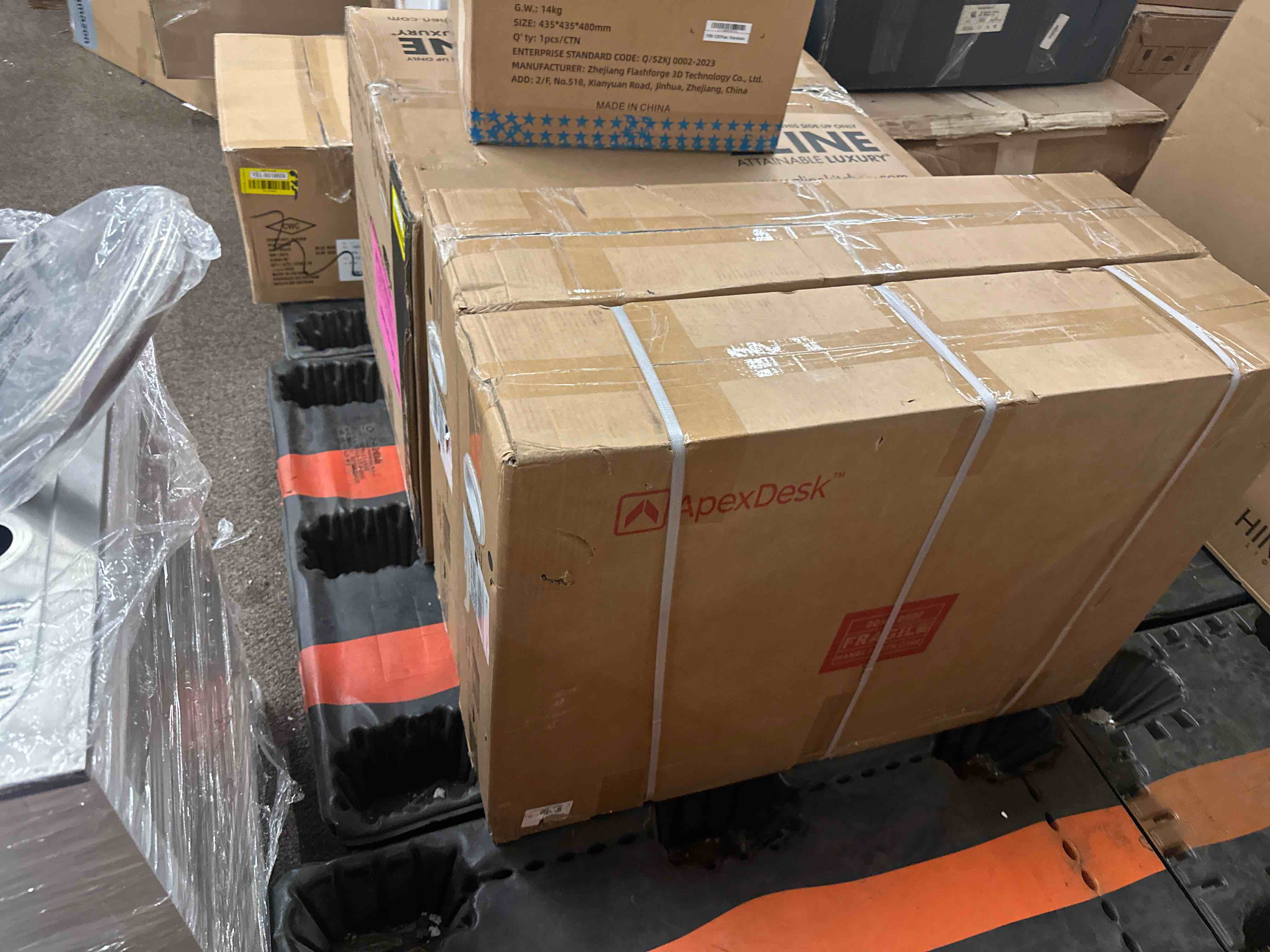 https://s3.amazonaws.com/lotting-images-prod/phillipi/YEL5019625_1746723243472.jpeg