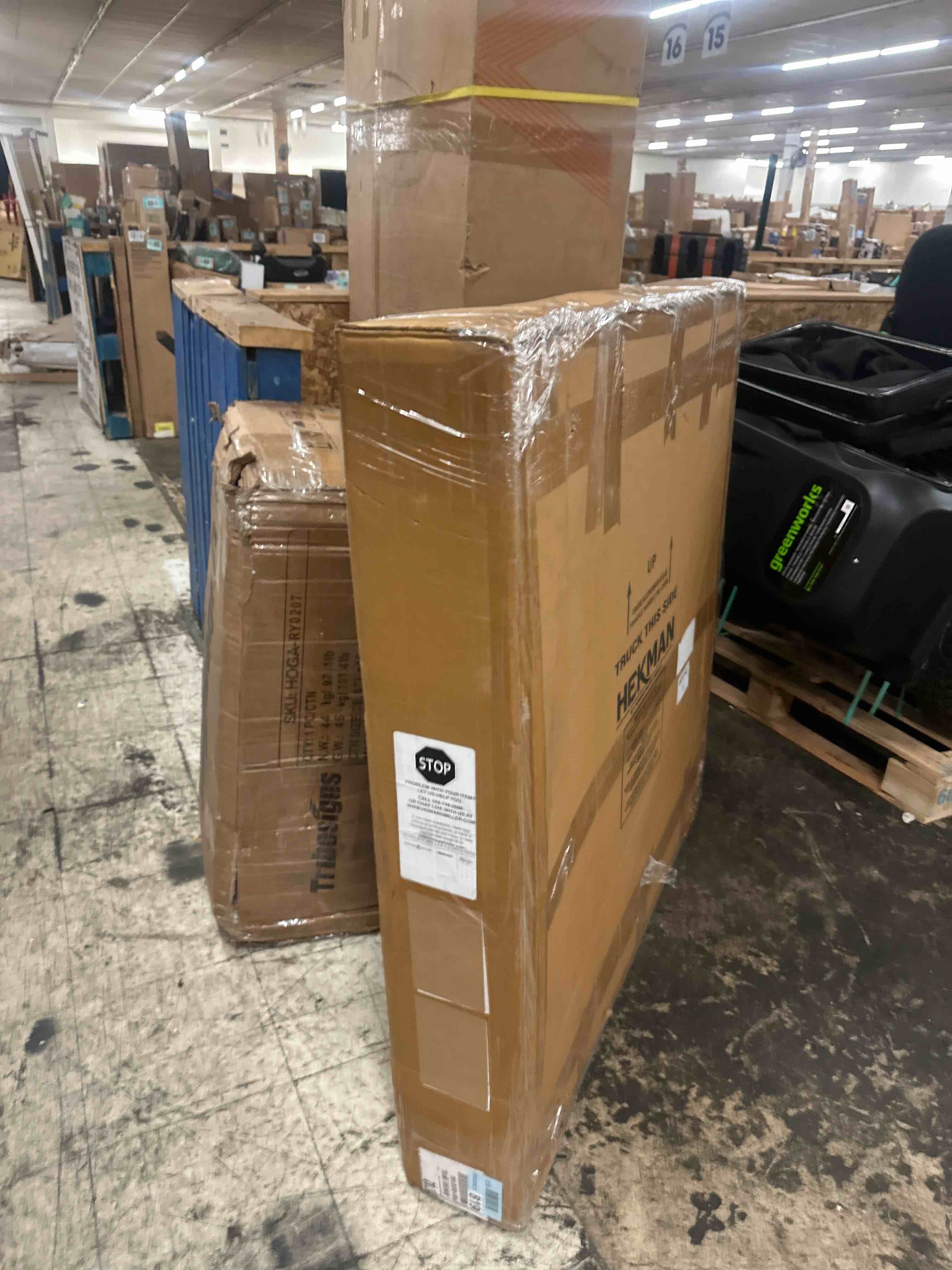 https://s3.amazonaws.com/lotting-images-prod/phillipi/YEL5019850_1753975901902.jpeg