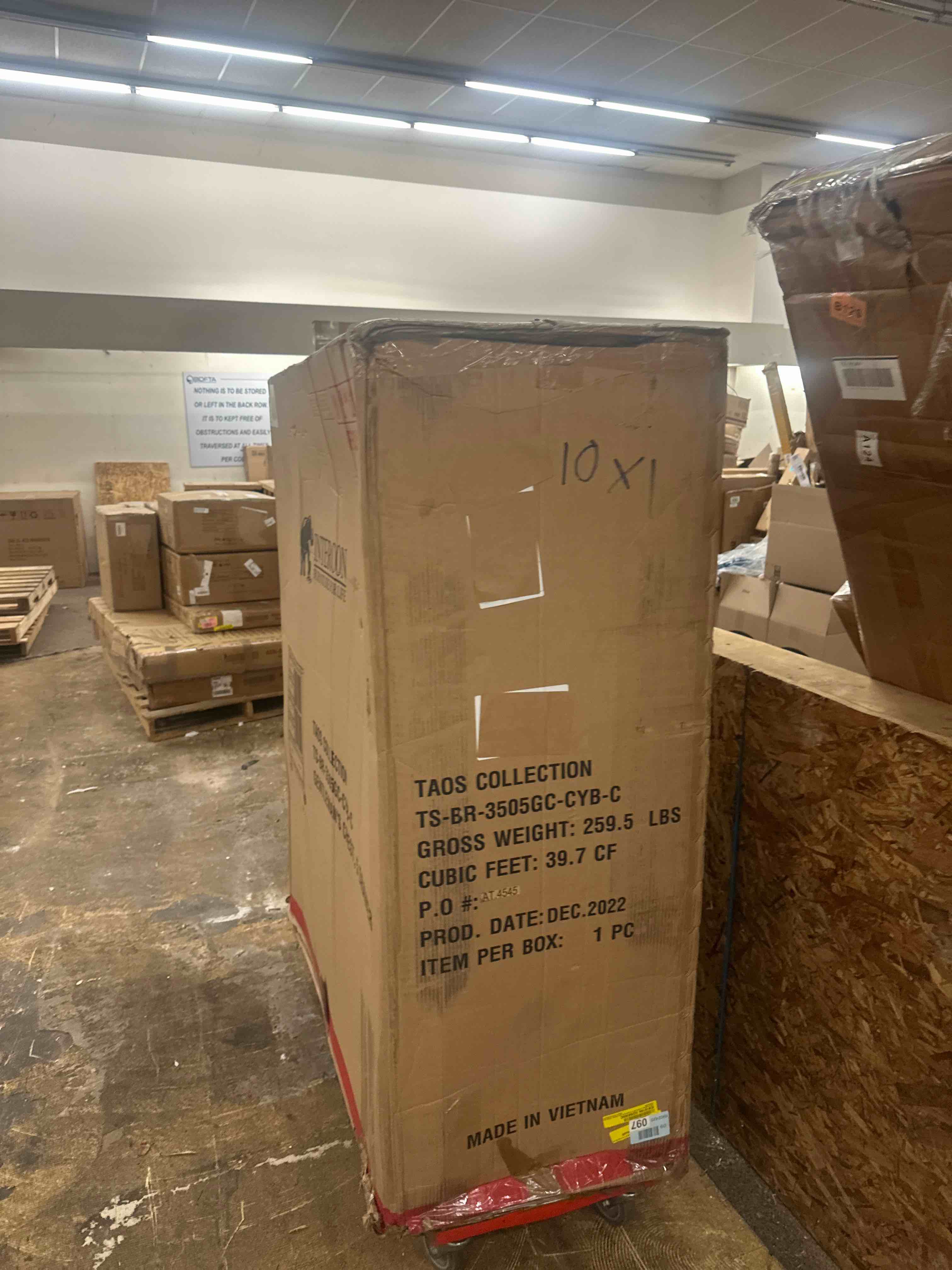 https://s3.amazonaws.com/lotting-images-prod/phillipi/YEL5019853_1753980903279.jpeg
