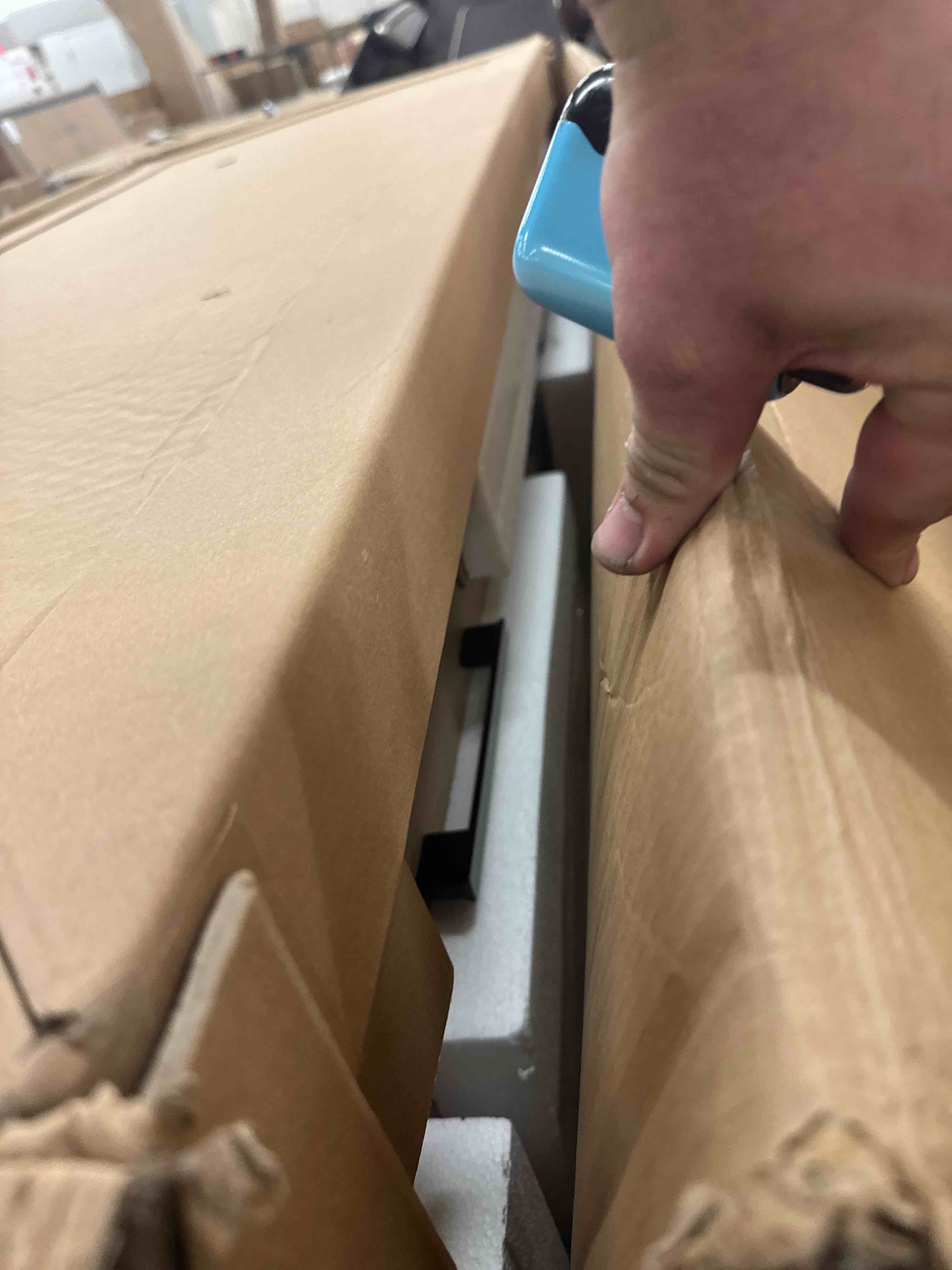 https://s3.amazonaws.com/lotting-images-prod/phillipi/YEL5019882_1753385607066.jpeg