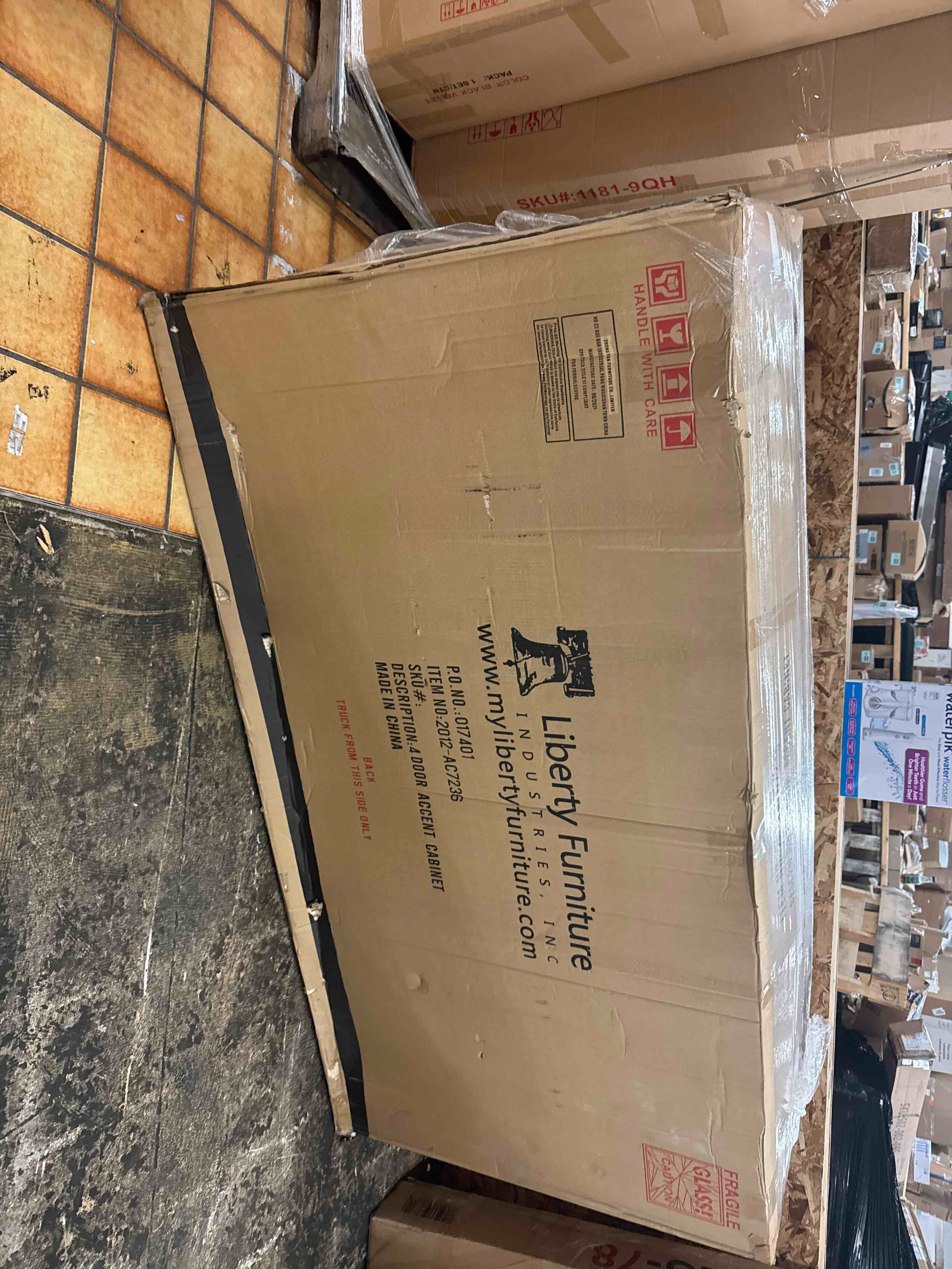 https://s3.amazonaws.com/lotting-images-prod/phillipi/YEL5019886_1753387730853.jpeg