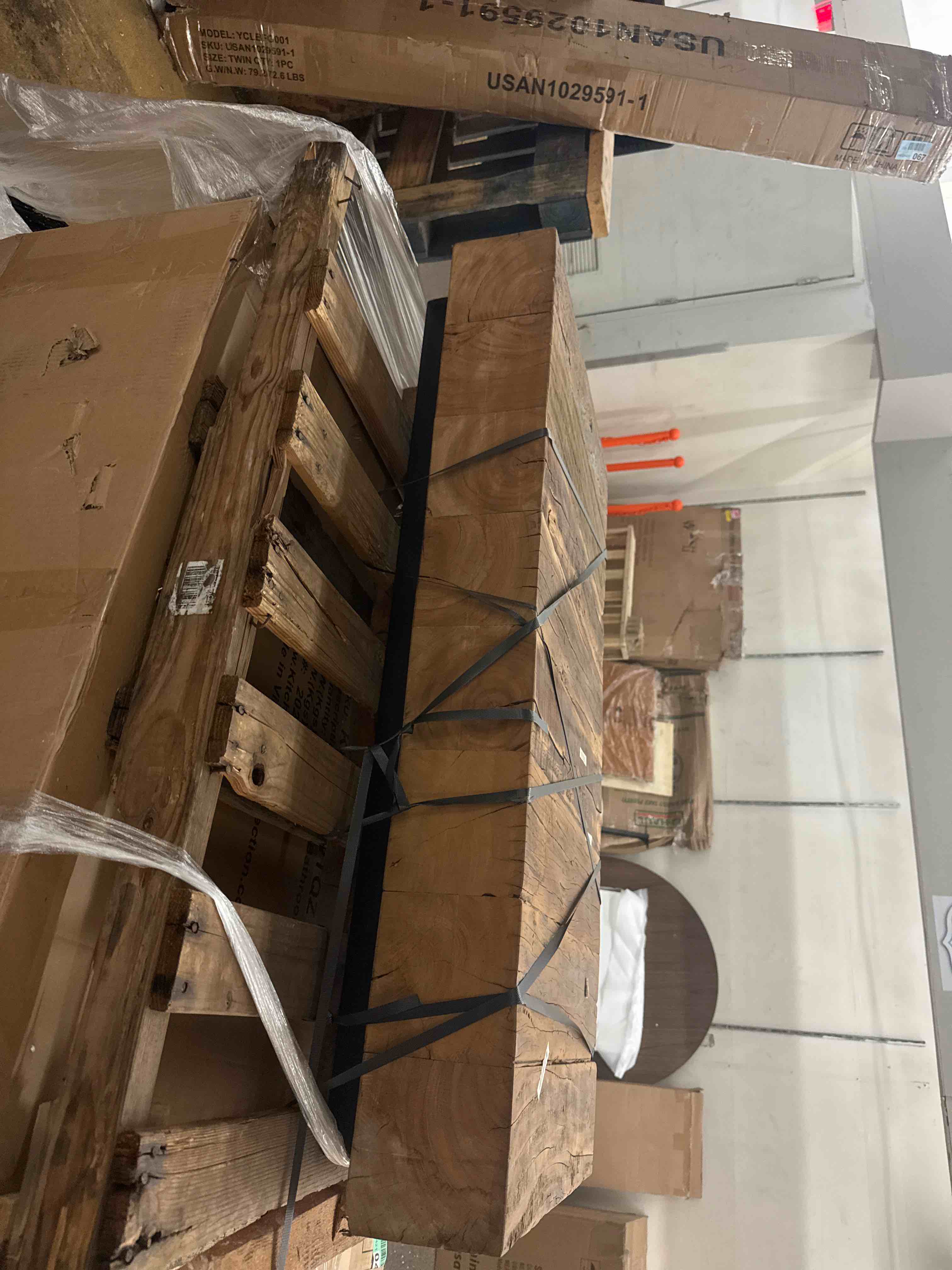 https://s3.amazonaws.com/lotting-images-prod/phillipi/YEL5019893_1753386534569.jpeg