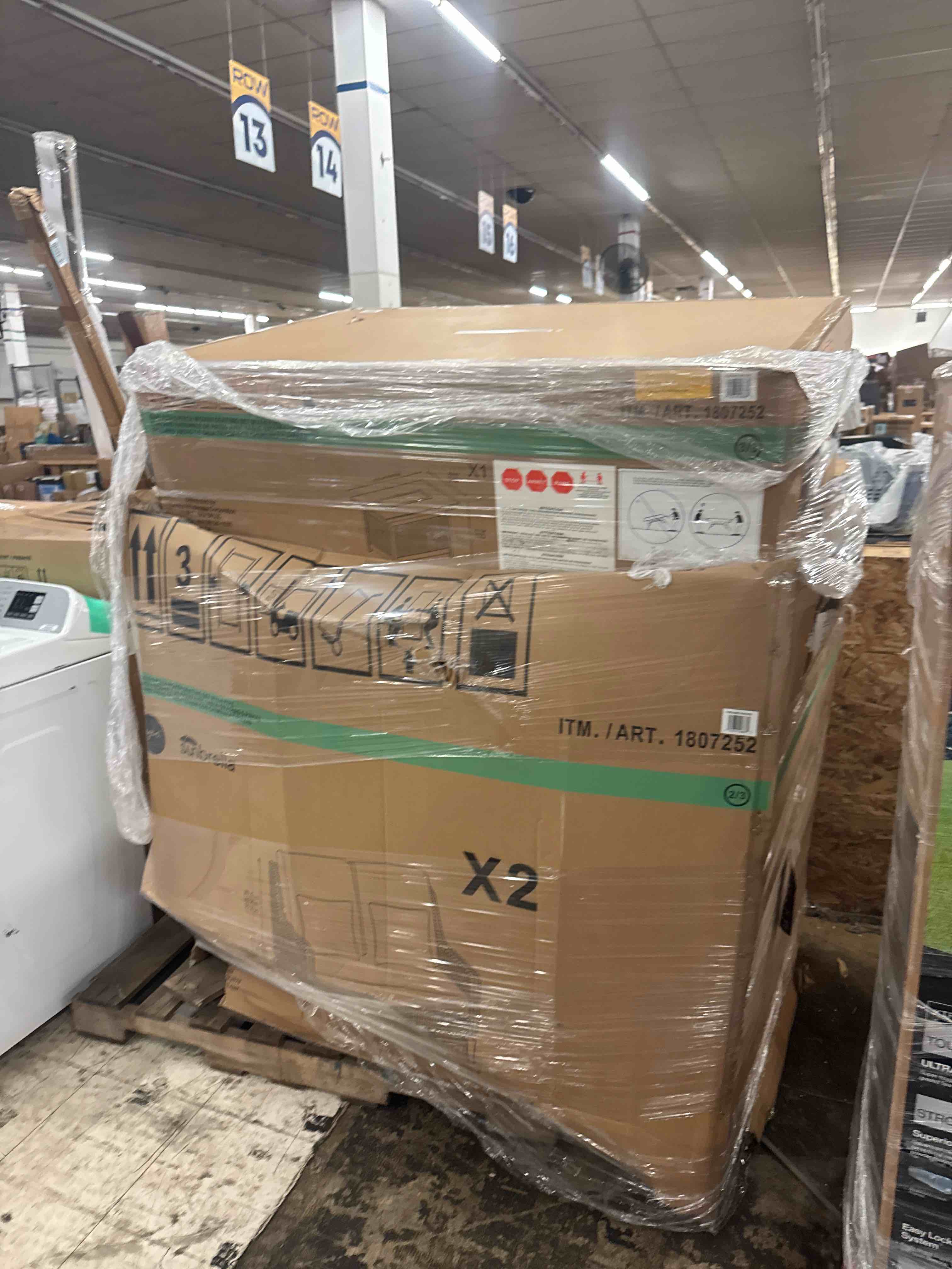 https://s3.amazonaws.com/lotting-images-prod/phillipi/YEL5019902_1753452831738.jpeg