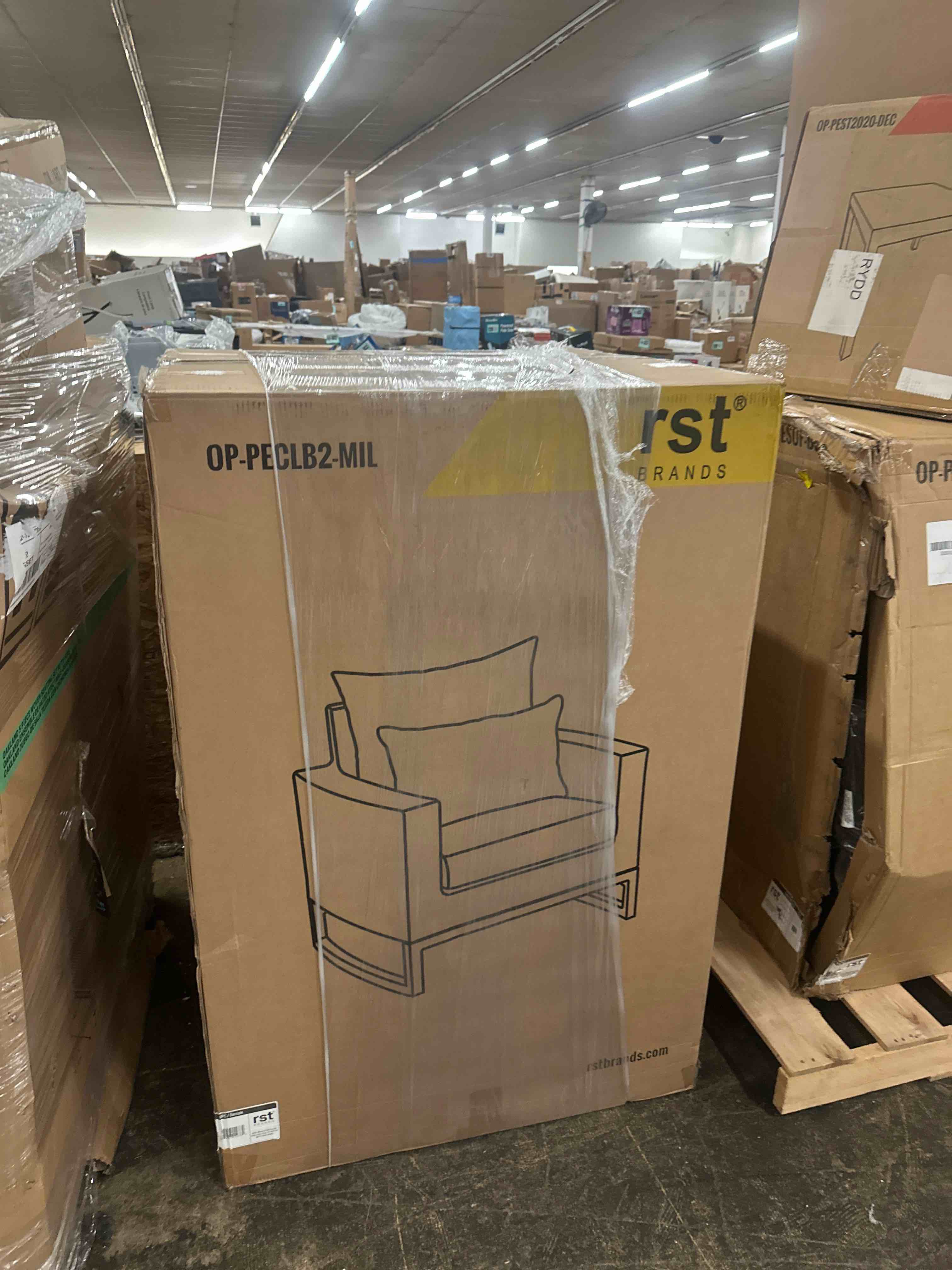 https://s3.amazonaws.com/lotting-images-prod/phillipi/YEL5019924_1753976592797.jpeg