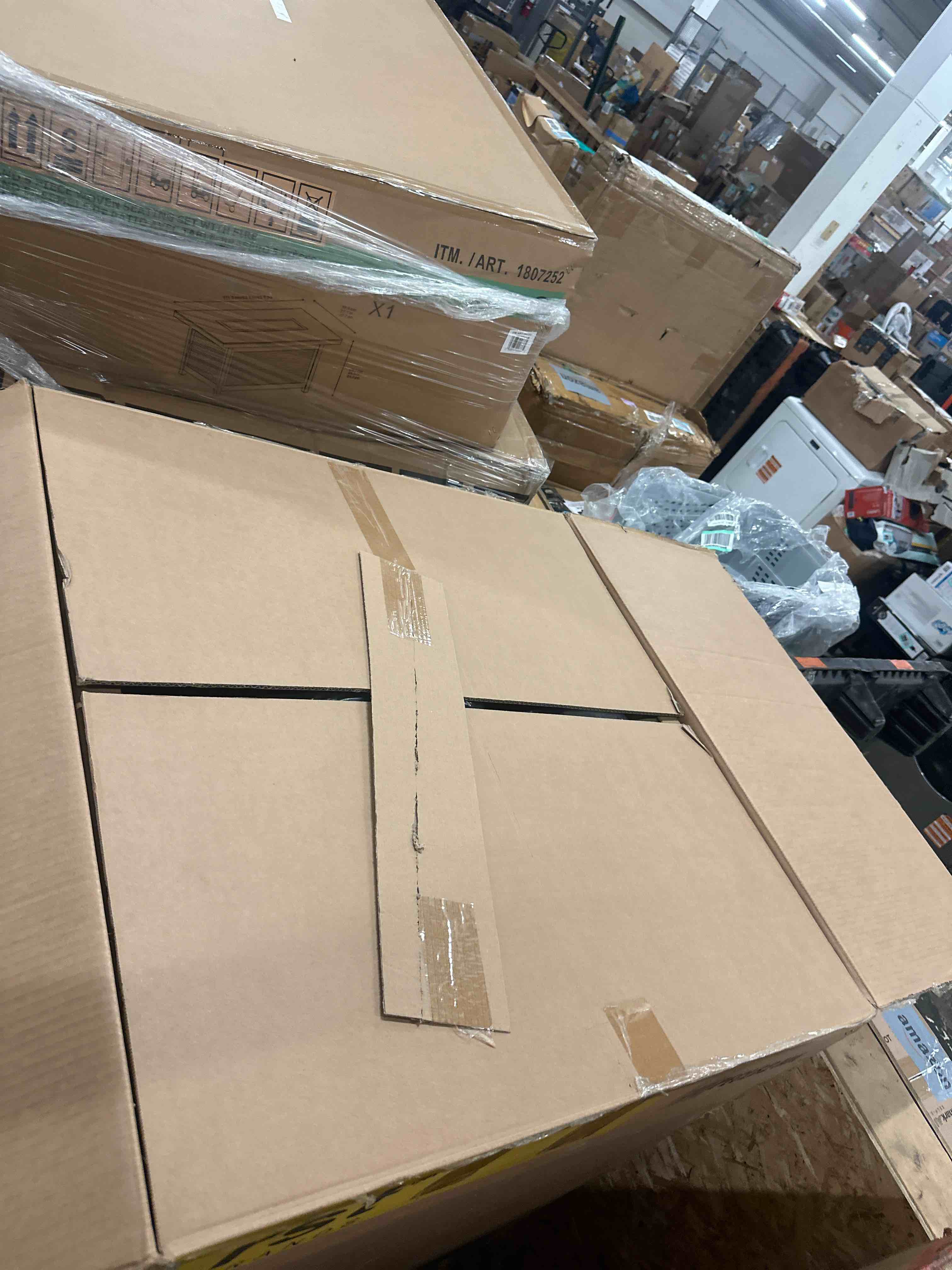 https://s3.amazonaws.com/lotting-images-prod/phillipi/YEL5019924_1753976872555.jpeg