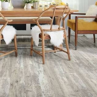 (1142.75 Sq Ft.) Shaw Floors 7-Inch x48-Inch Ivory Oak Endura Plus Resilient Vinyl Plank Flooring Mfg.#  0736V-00138  Sku#  1704394 (BID IS PER Sq Ft., LOT IS FOR 1142.75 Sq Ft. Total. MSRP: $2.25 Per Sq Ft.)