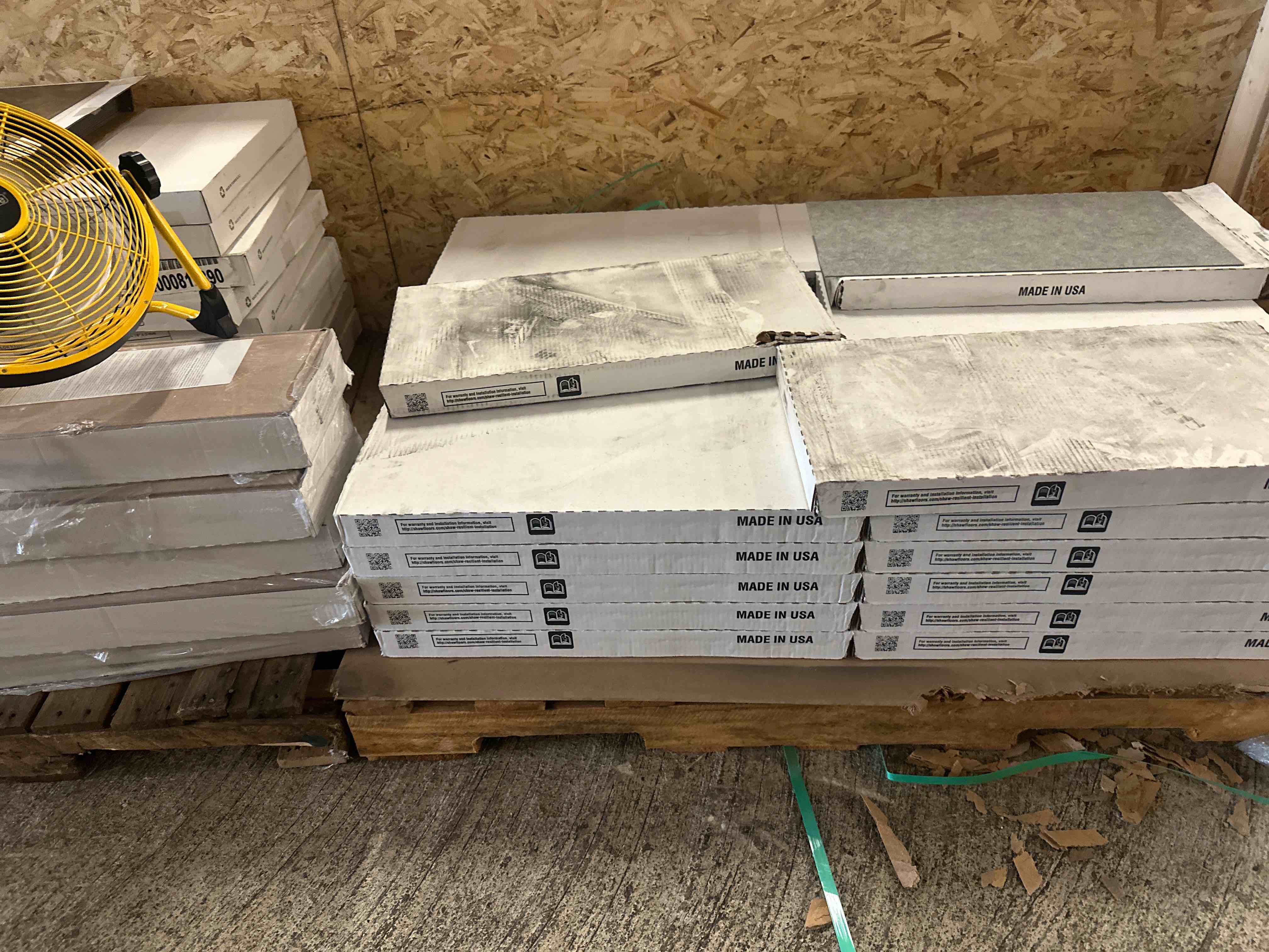 https://s3.amazonaws.com/lotting-images-prod/phillipi/YEL5019939_1753807244588.jpeg