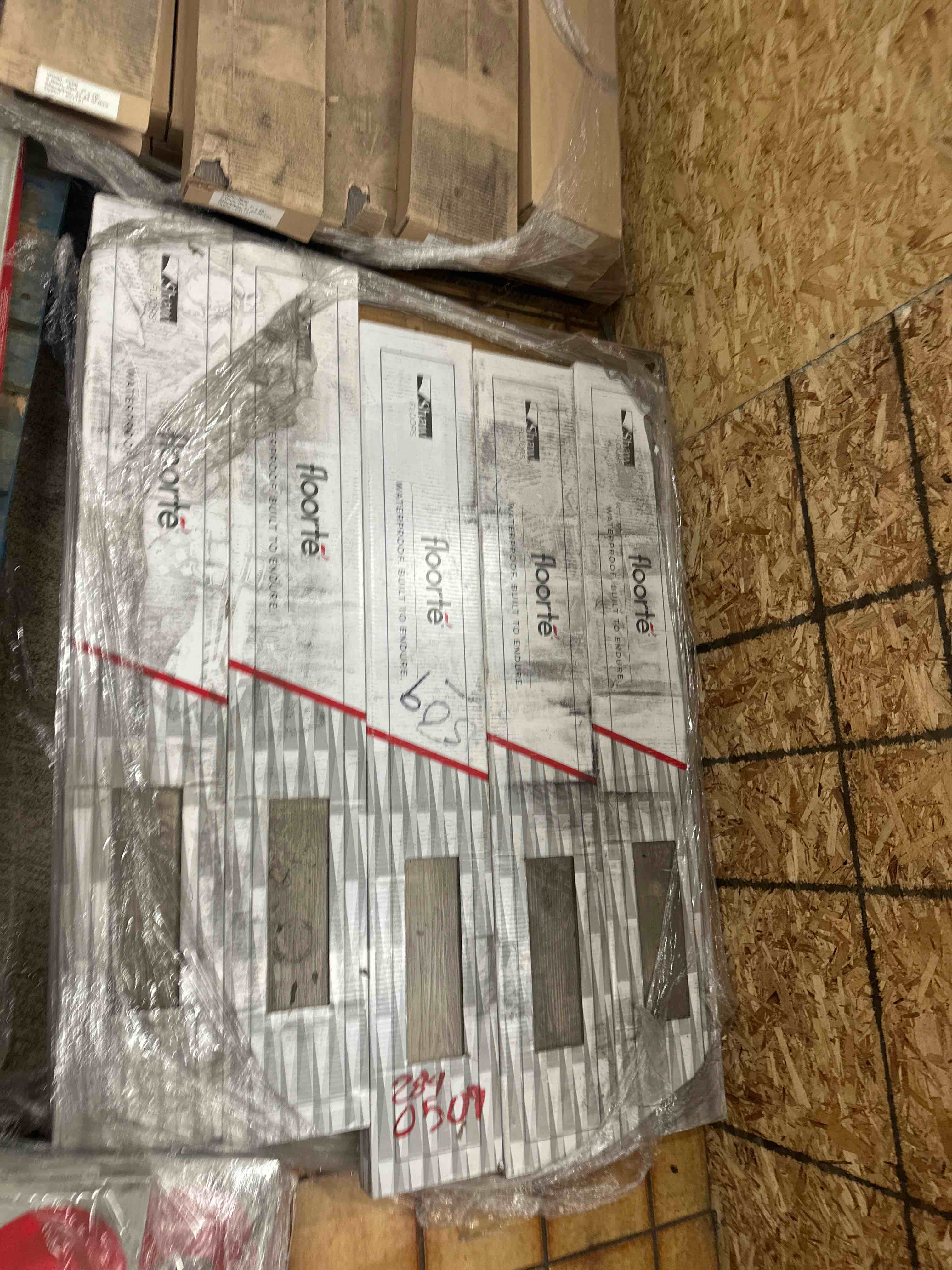 https://s3.amazonaws.com/lotting-images-prod/phillipi/YEL5019948_1753816217380.jpeg