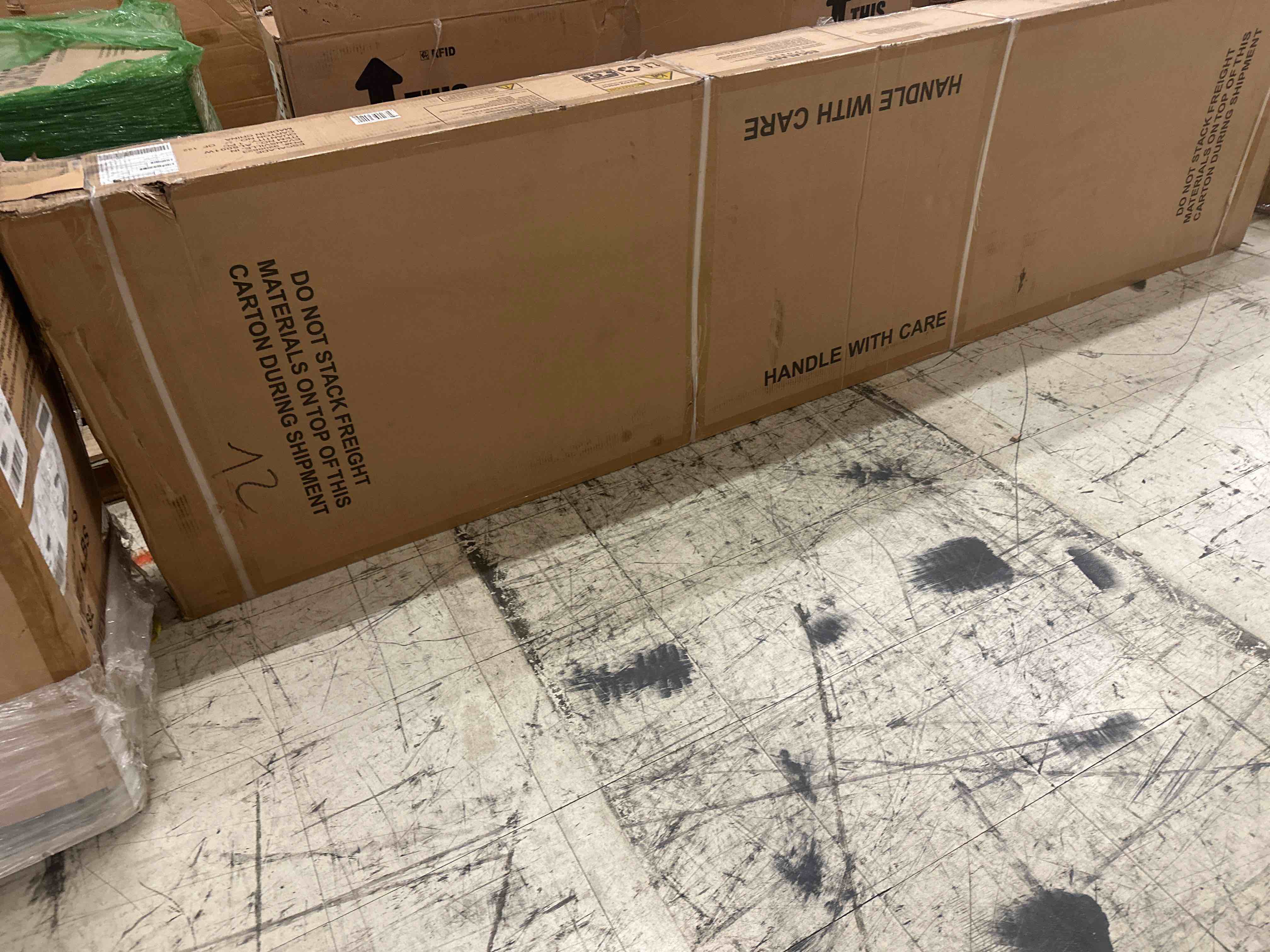https://s3.amazonaws.com/lotting-images-prod/phillipi/YEL5019968_1754062242618.jpeg