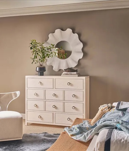 Weekender Pacific Grove Dresser | Universal Furniture - U330A050