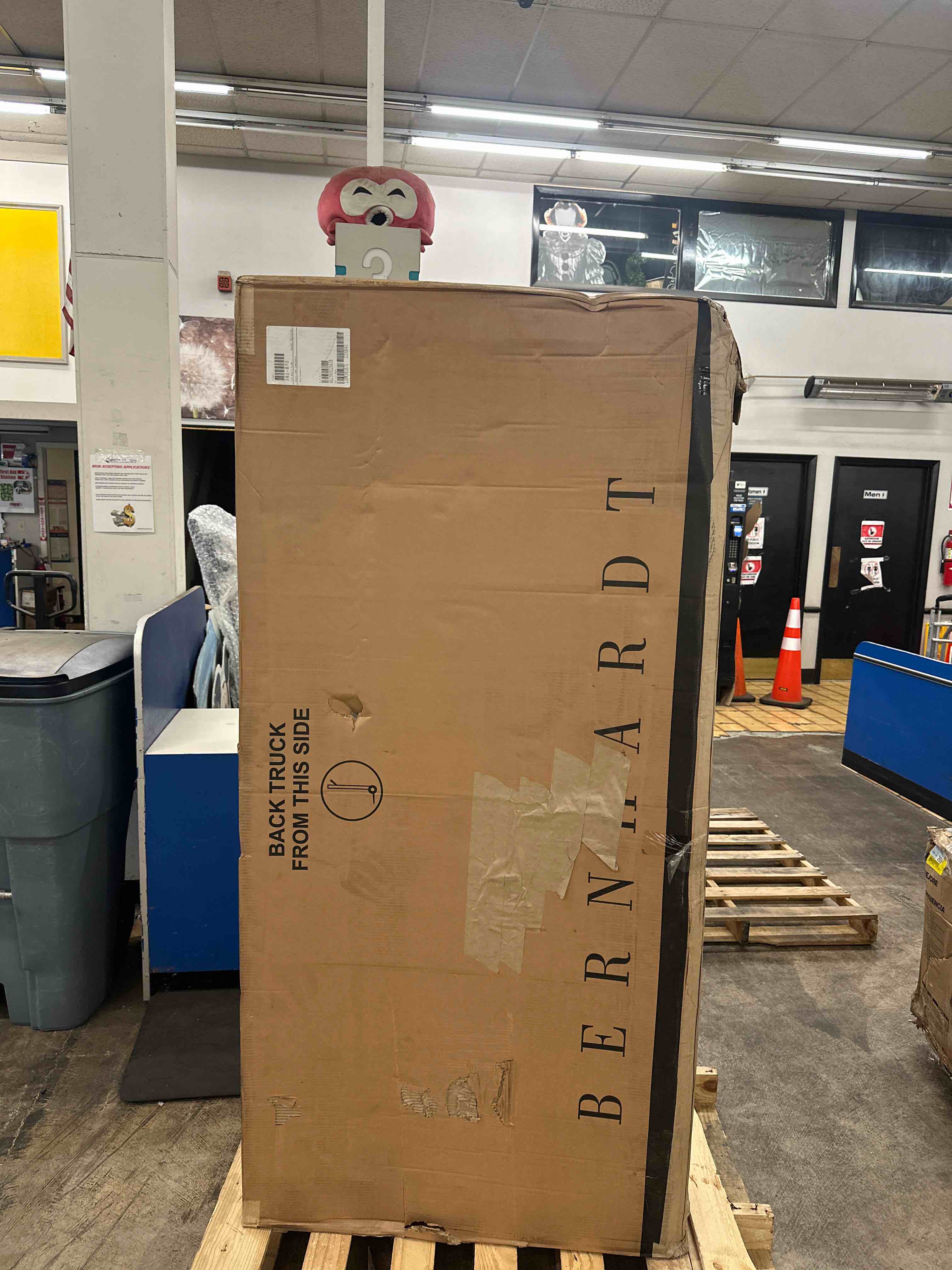 https://s3.amazonaws.com/lotting-images-prod/phillipi/YEL5019990_1754574705374.jpeg