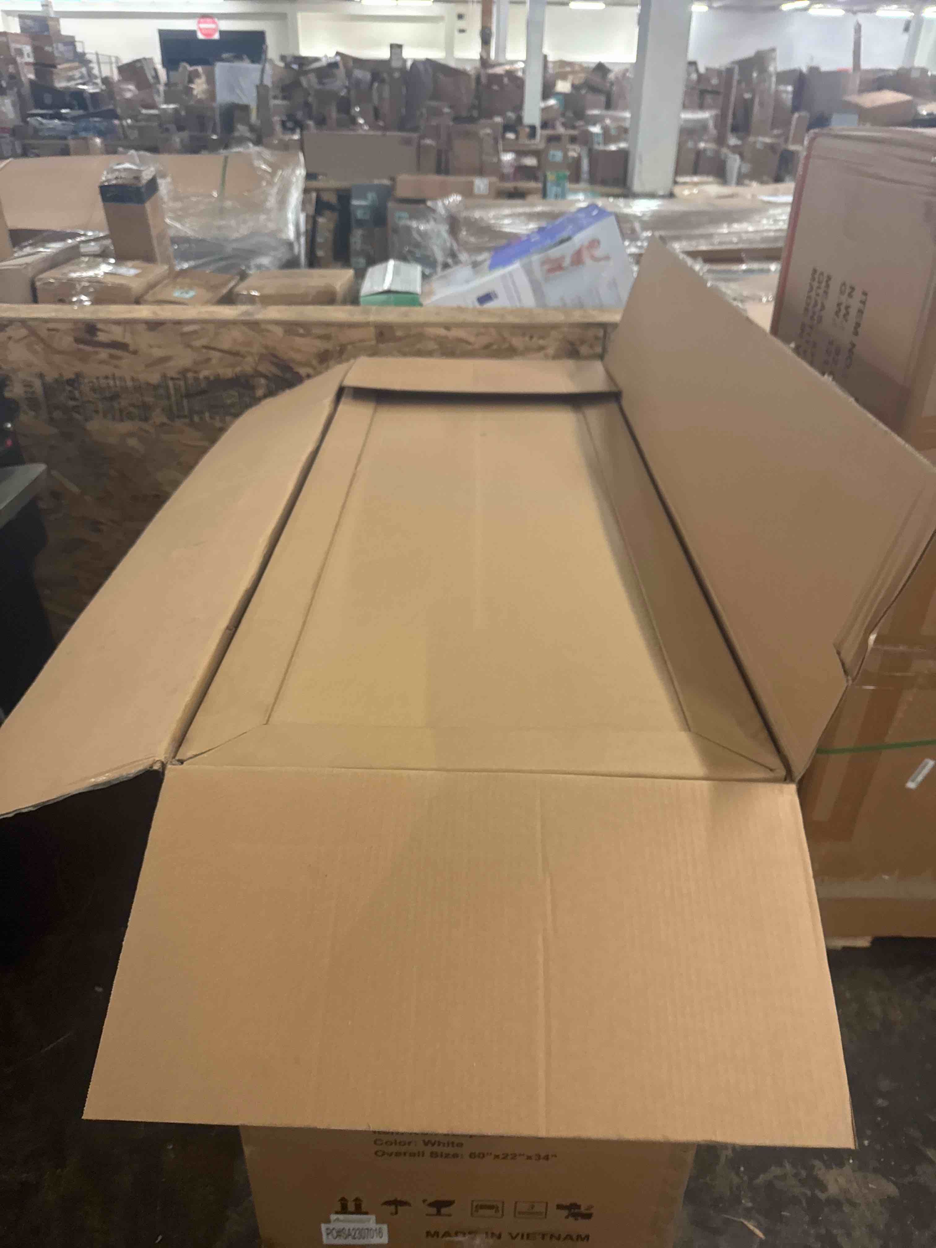 https://s3.amazonaws.com/lotting-images-prod/phillipi/YEL5020013_1754589984030.jpeg