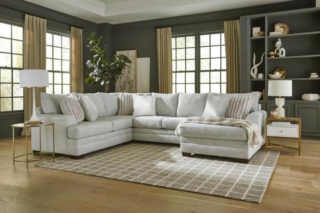 FEATURED: M.V.P. TOP $ DEALS (MOST. VALUABLE. PRODUCT.) (Cage 1&2/Row 10&11)