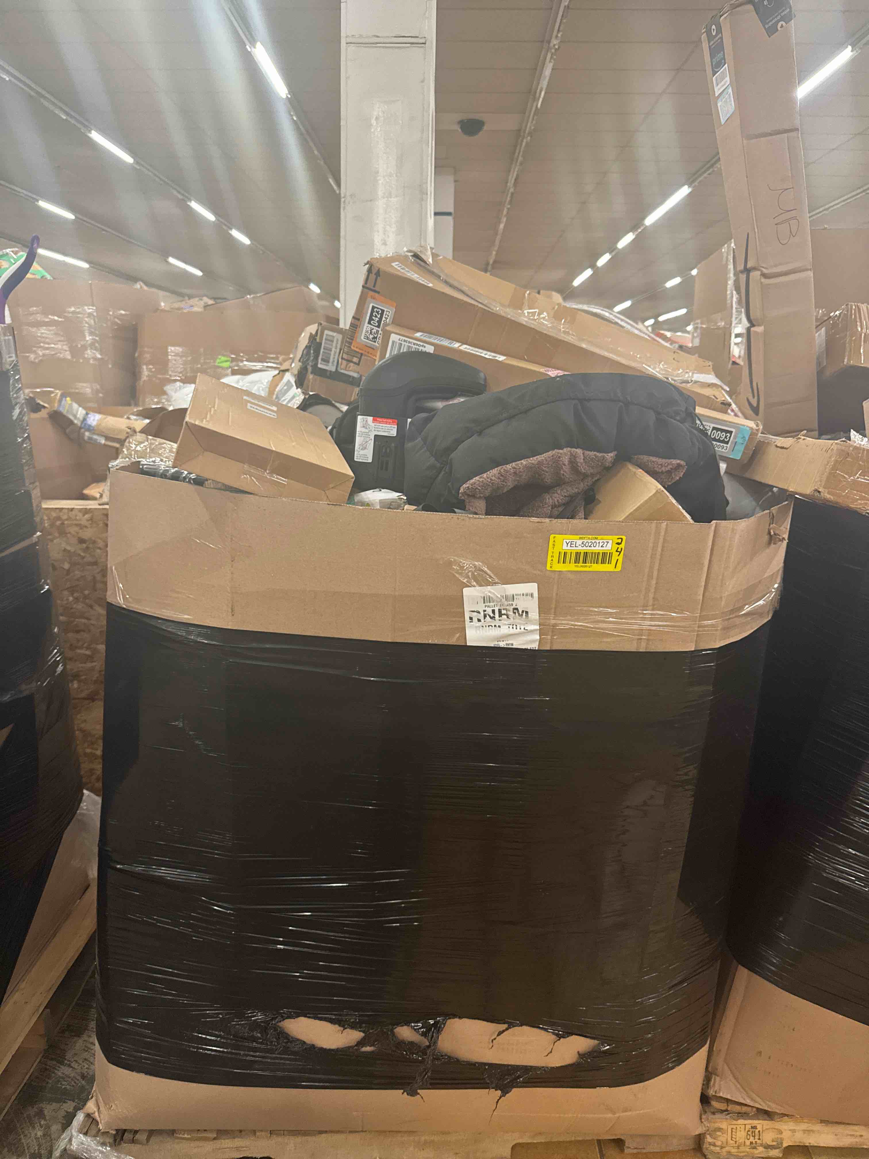 https://s3.amazonaws.com/lotting-images-prod/phillipi/YEL5020127_1755265055337.jpeg