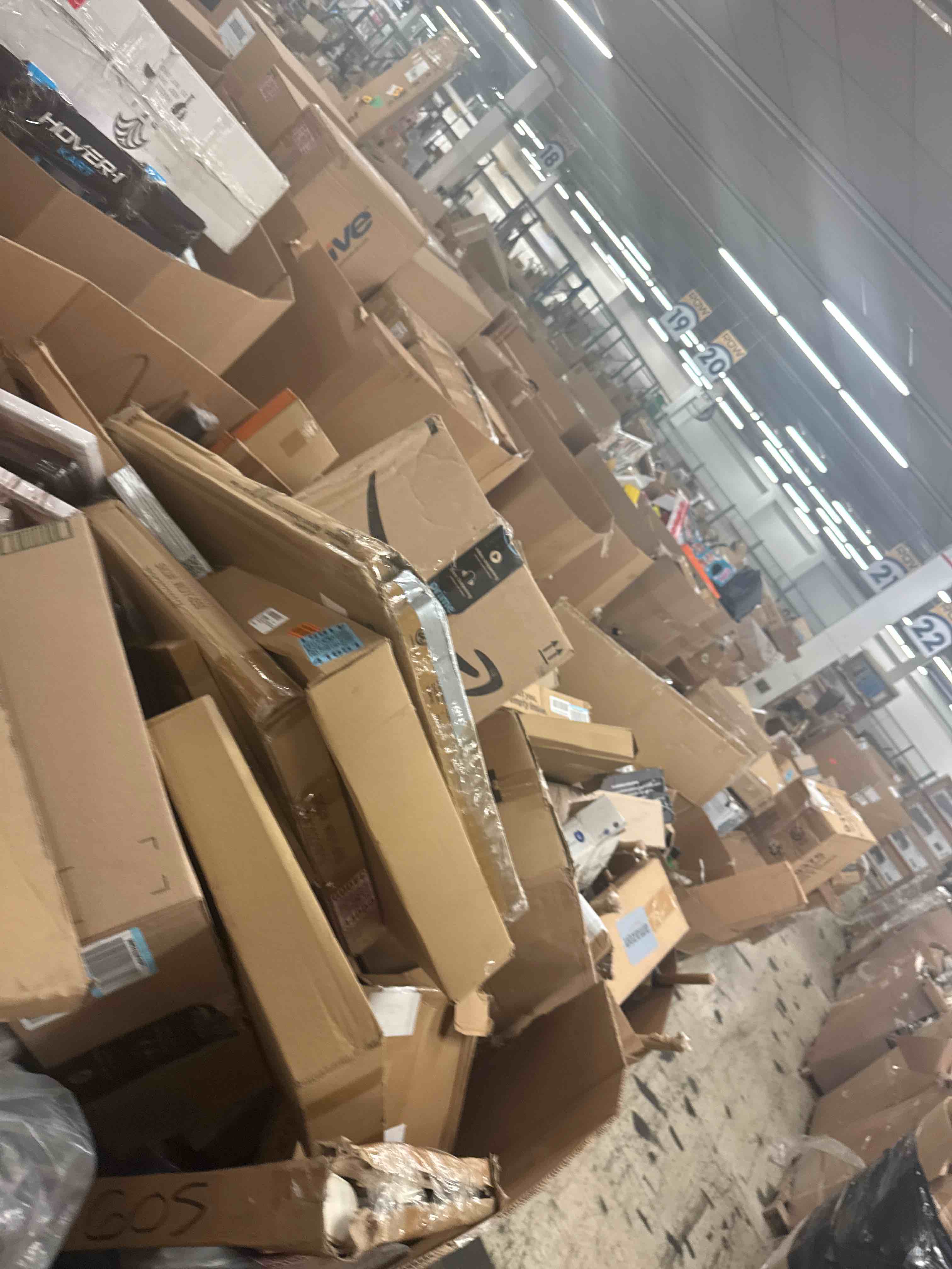 https://s3.amazonaws.com/lotting-images-prod/phillipi/YEL5020130_1755265111985.jpeg