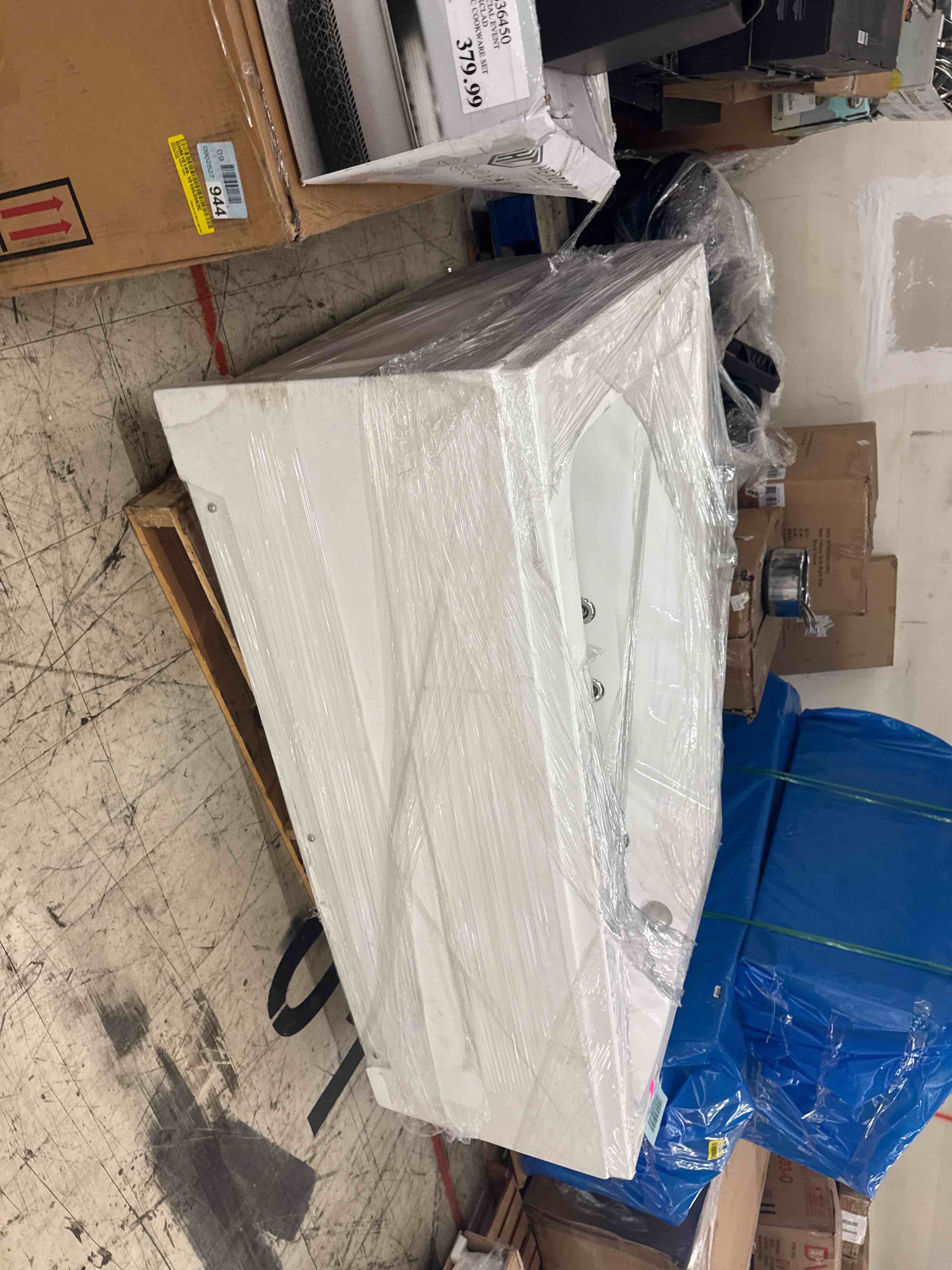 https://s3.amazonaws.com/lotting-images-prod/phillipi/YEL5020197_1755804770118.jpeg
