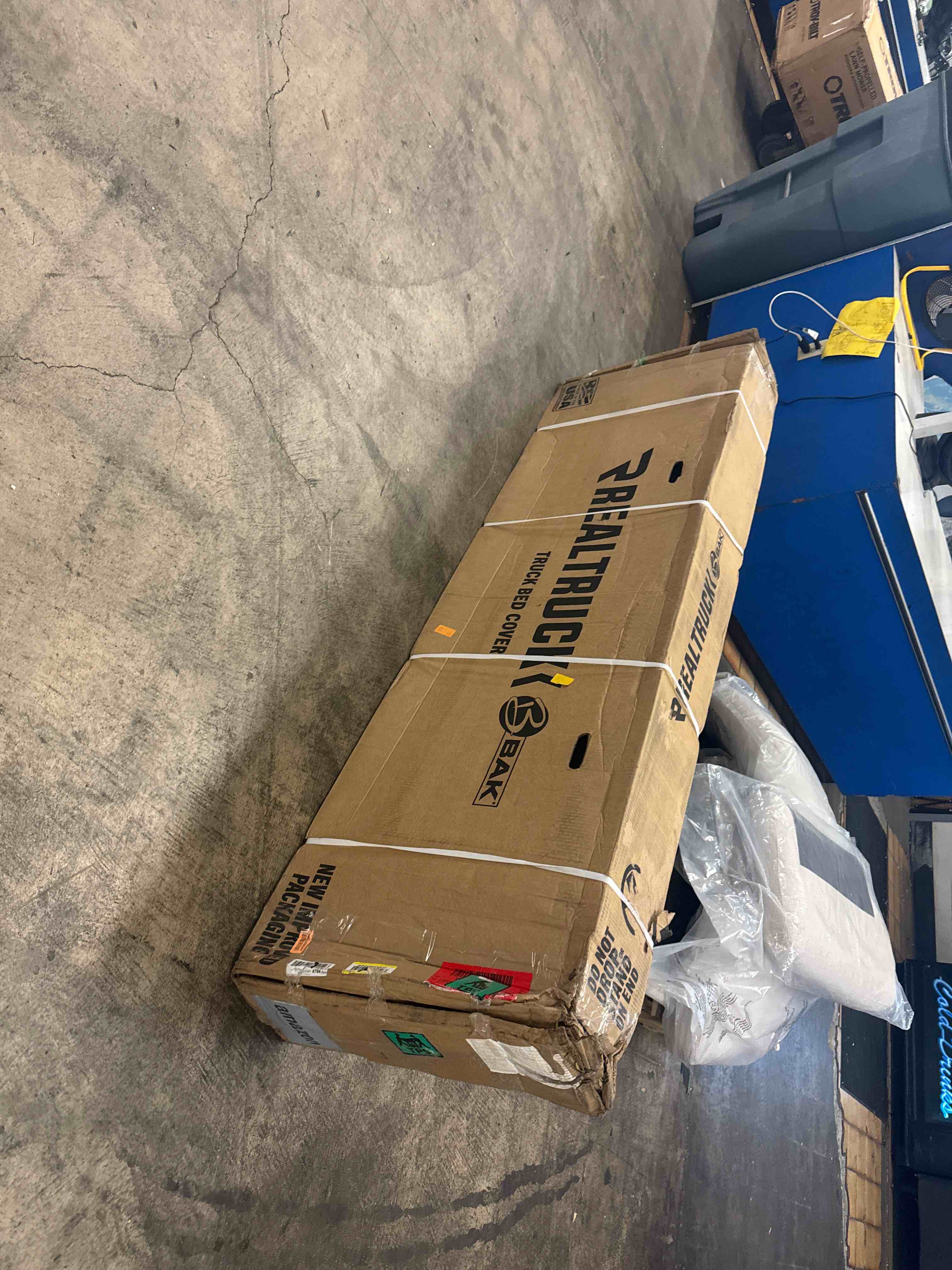 https://s3.amazonaws.com/lotting-images-prod/phillipi/YEL5020216_1755872443933.jpeg