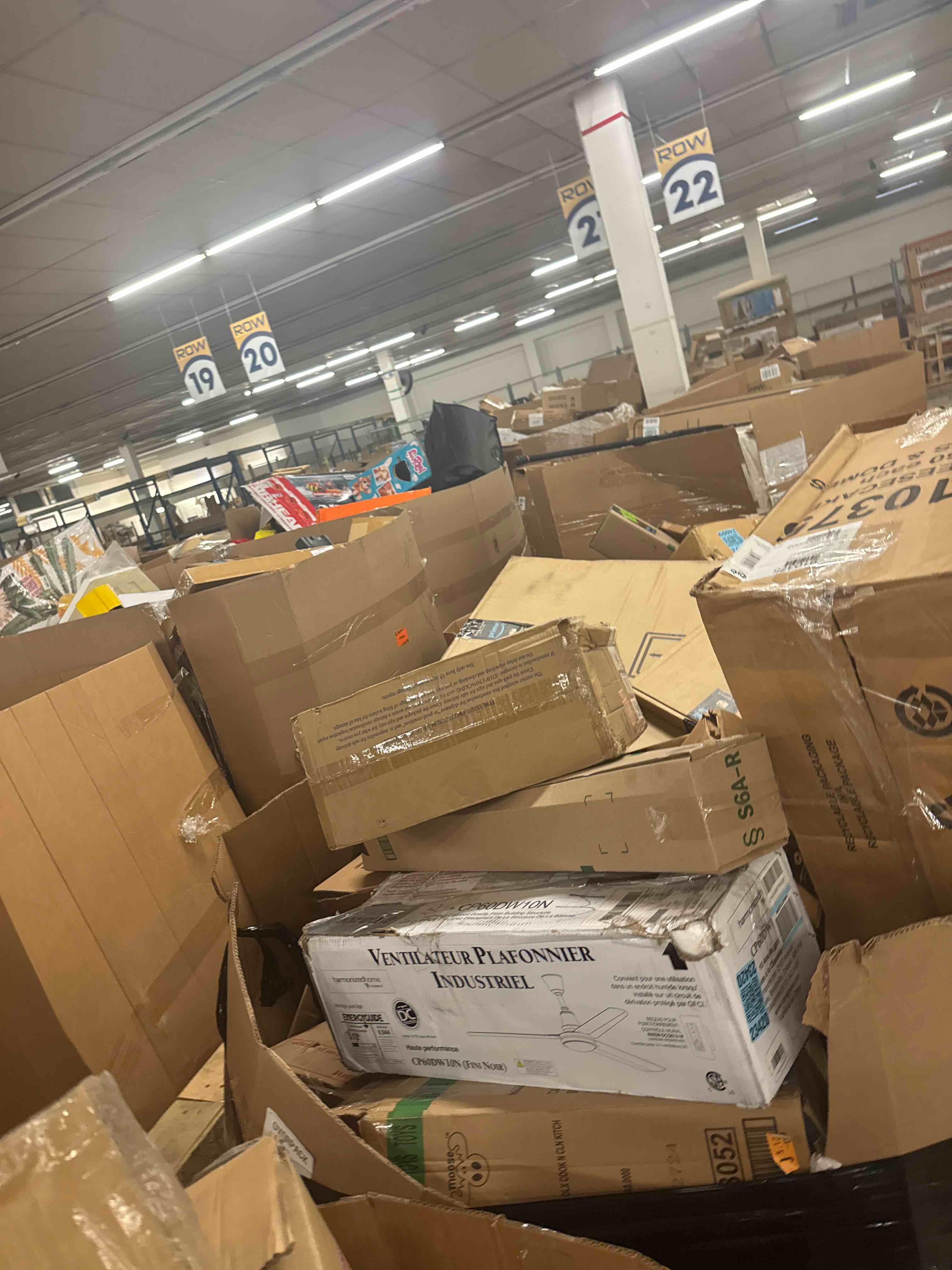 https://s3.amazonaws.com/lotting-images-prod/phillipi/YEL5020232_1756305581838.jpeg