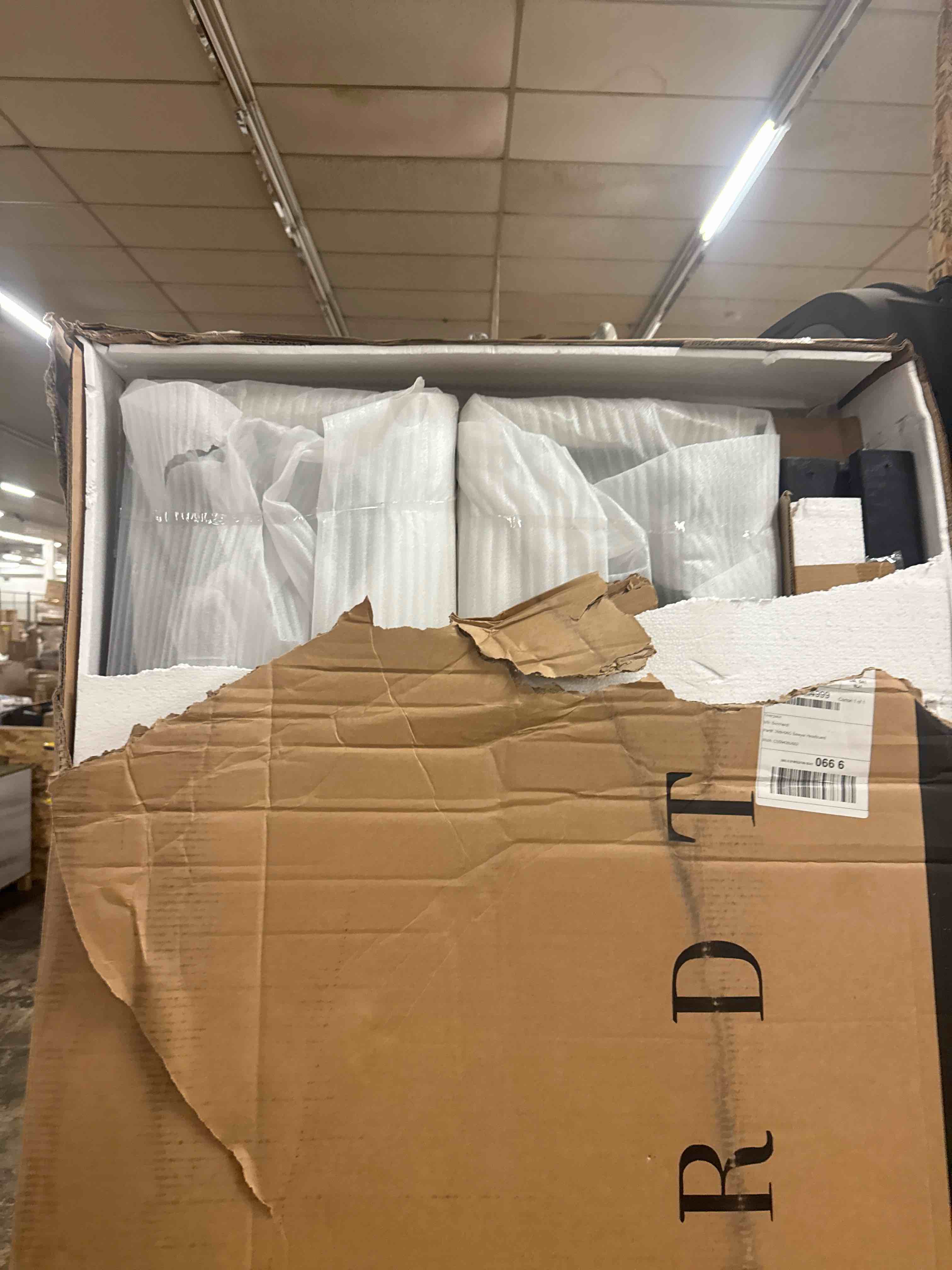 https://s3.amazonaws.com/lotting-images-prod/phillipi/YEL5020244_1756410526432.jpeg