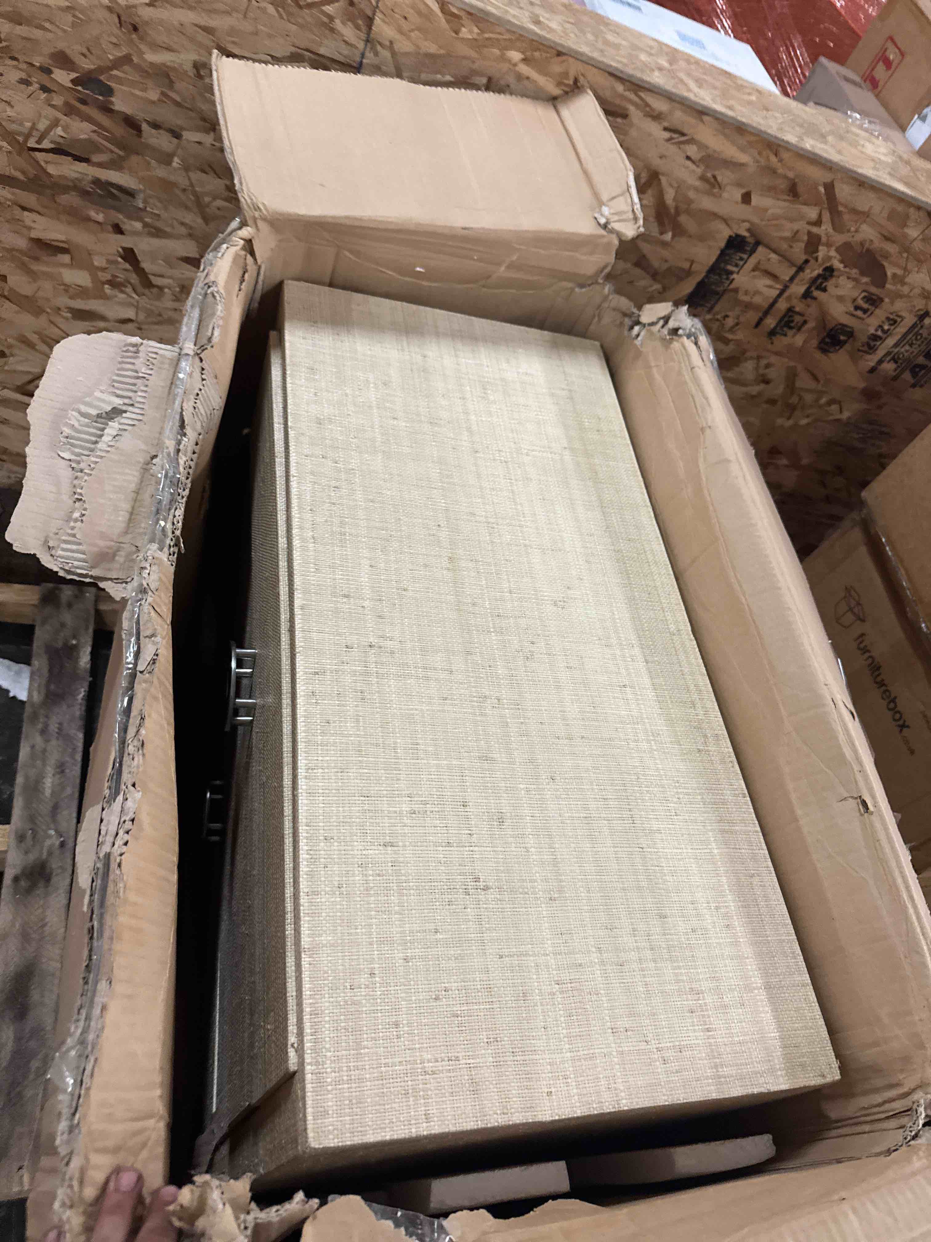 https://s3.amazonaws.com/lotting-images-prod/phillipi/YEL5020300_1757015034404.jpeg