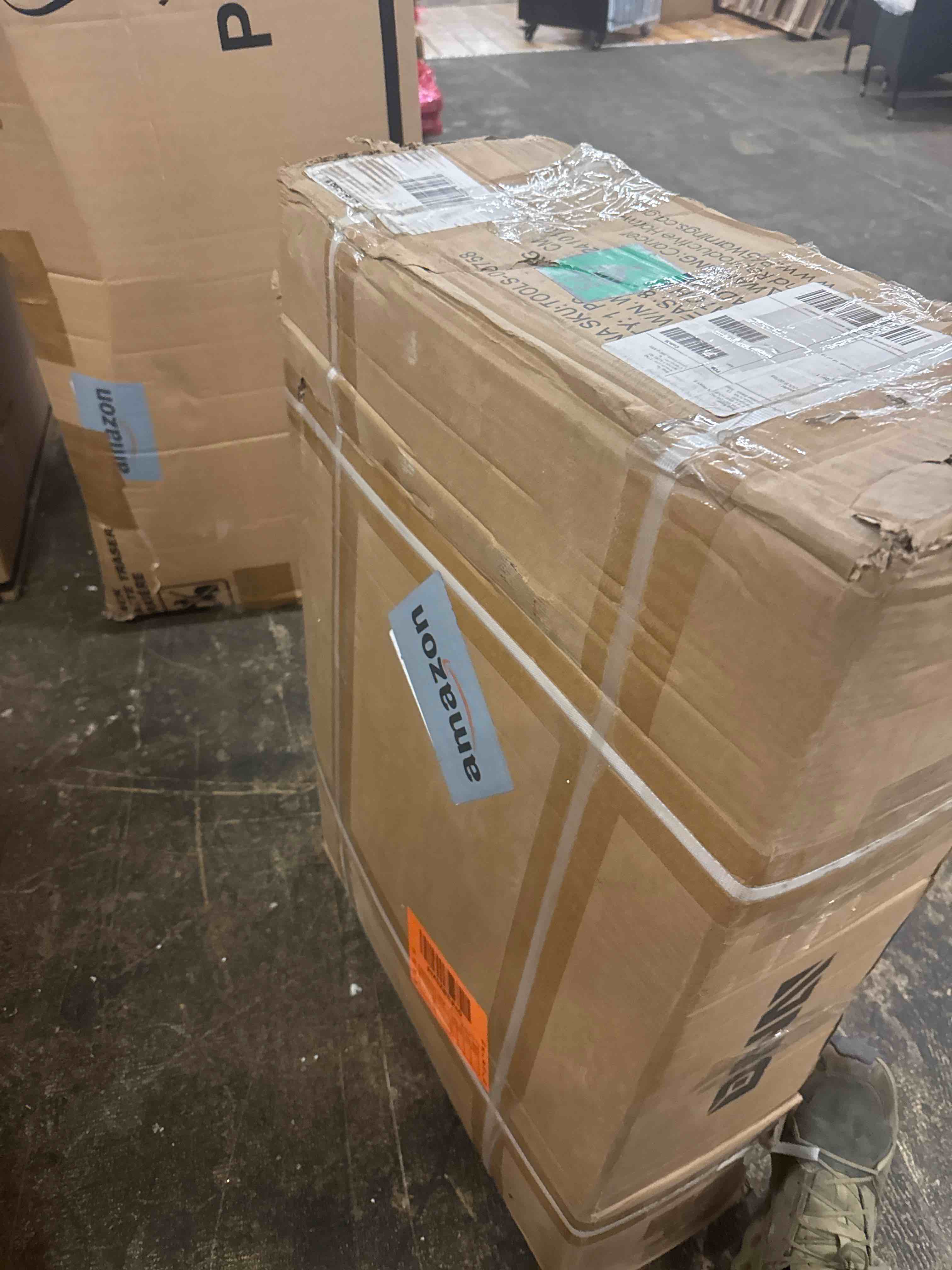 https://s3.amazonaws.com/lotting-images-prod/phillipi/YEL5020334_1758223716930.jpeg