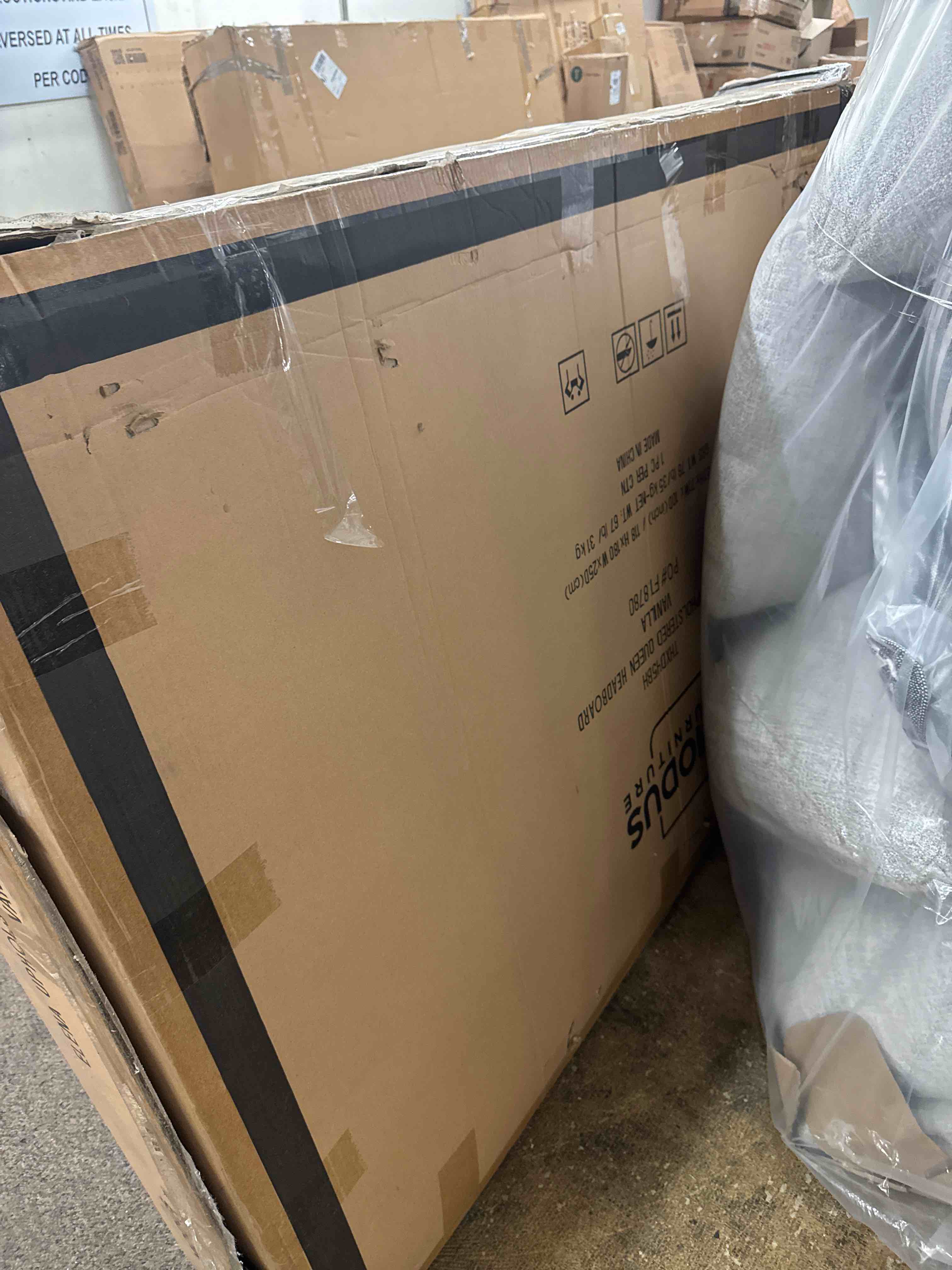 https://s3.amazonaws.com/lotting-images-prod/phillipi/YEL5020337_1758229413325.jpeg