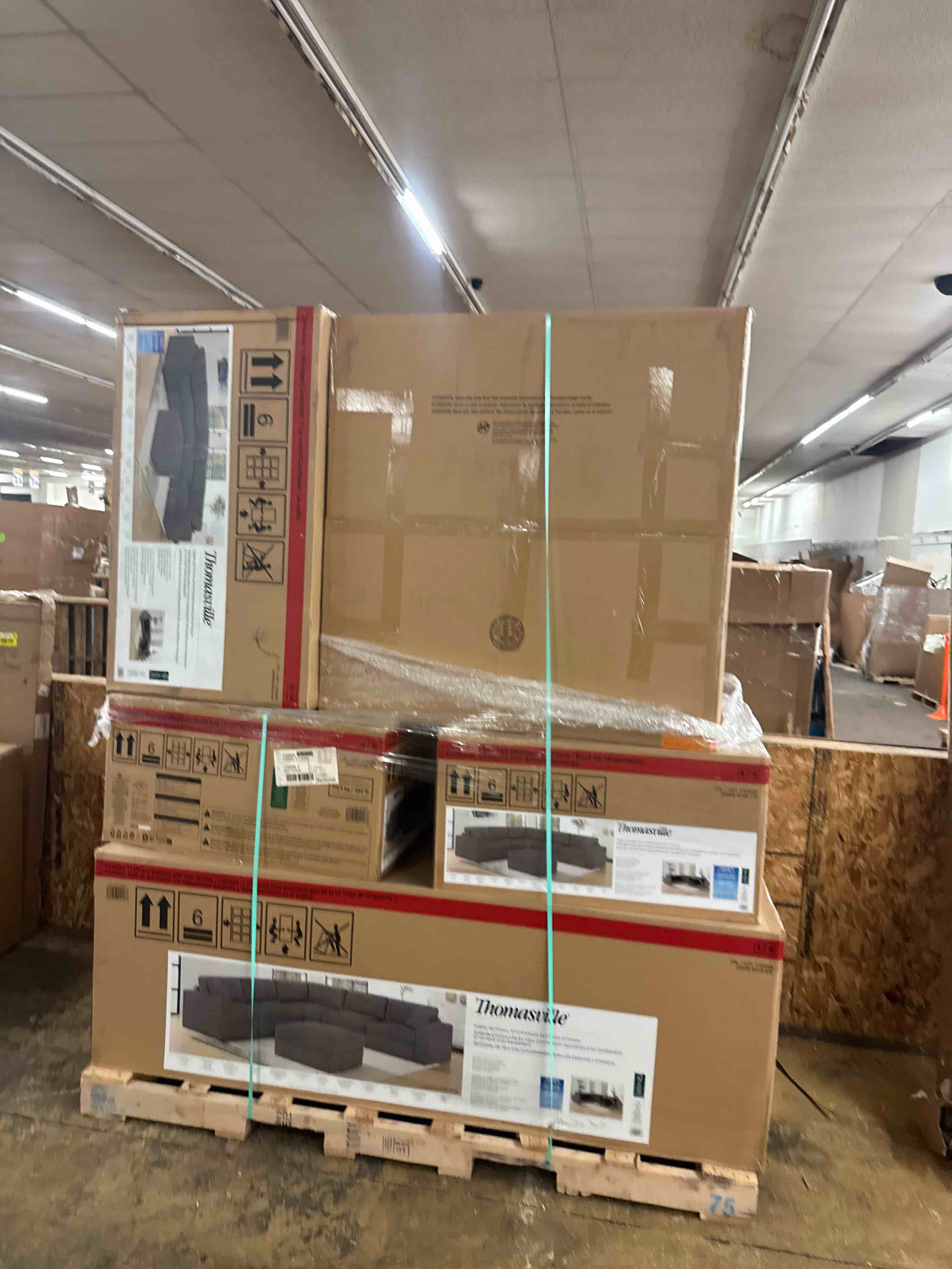 https://s3.amazonaws.com/lotting-images-prod/phillipi/YEL5020339_1758229489396.jpeg