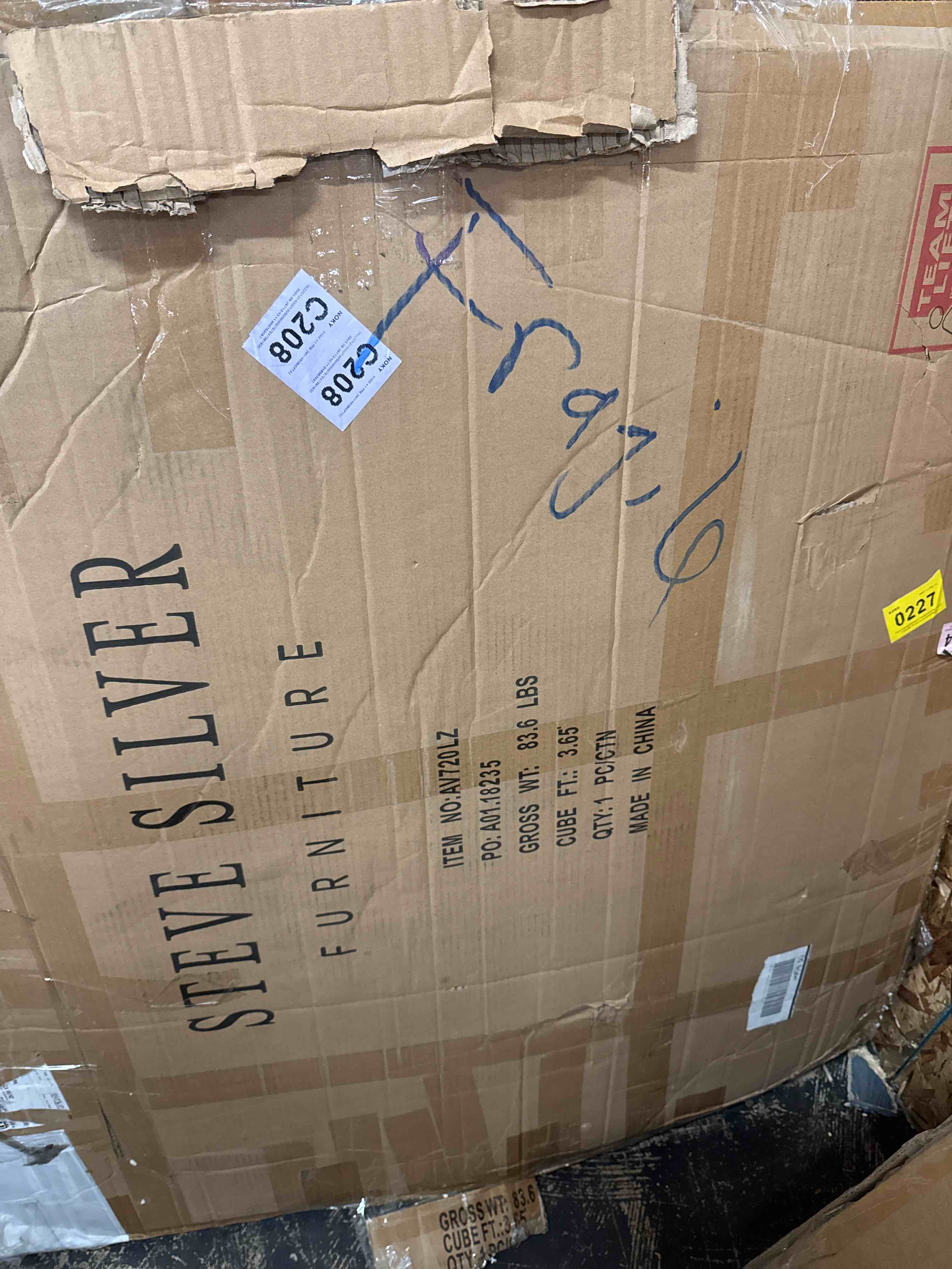 https://s3.amazonaws.com/lotting-images-prod/phillipi/YEL5020414_1757355169065.jpeg