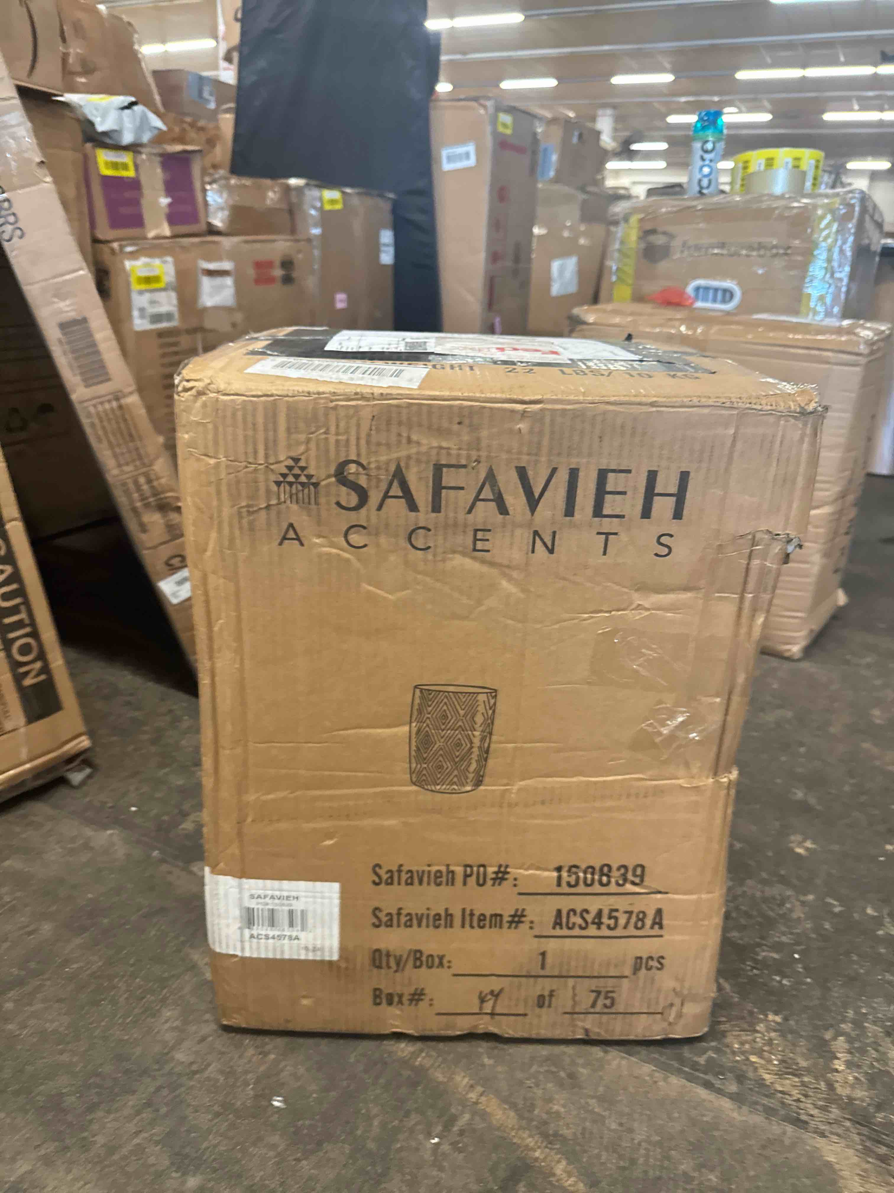 https://s3.amazonaws.com/lotting-images-prod/phillipi/YEL5020508_1757695093196.jpeg