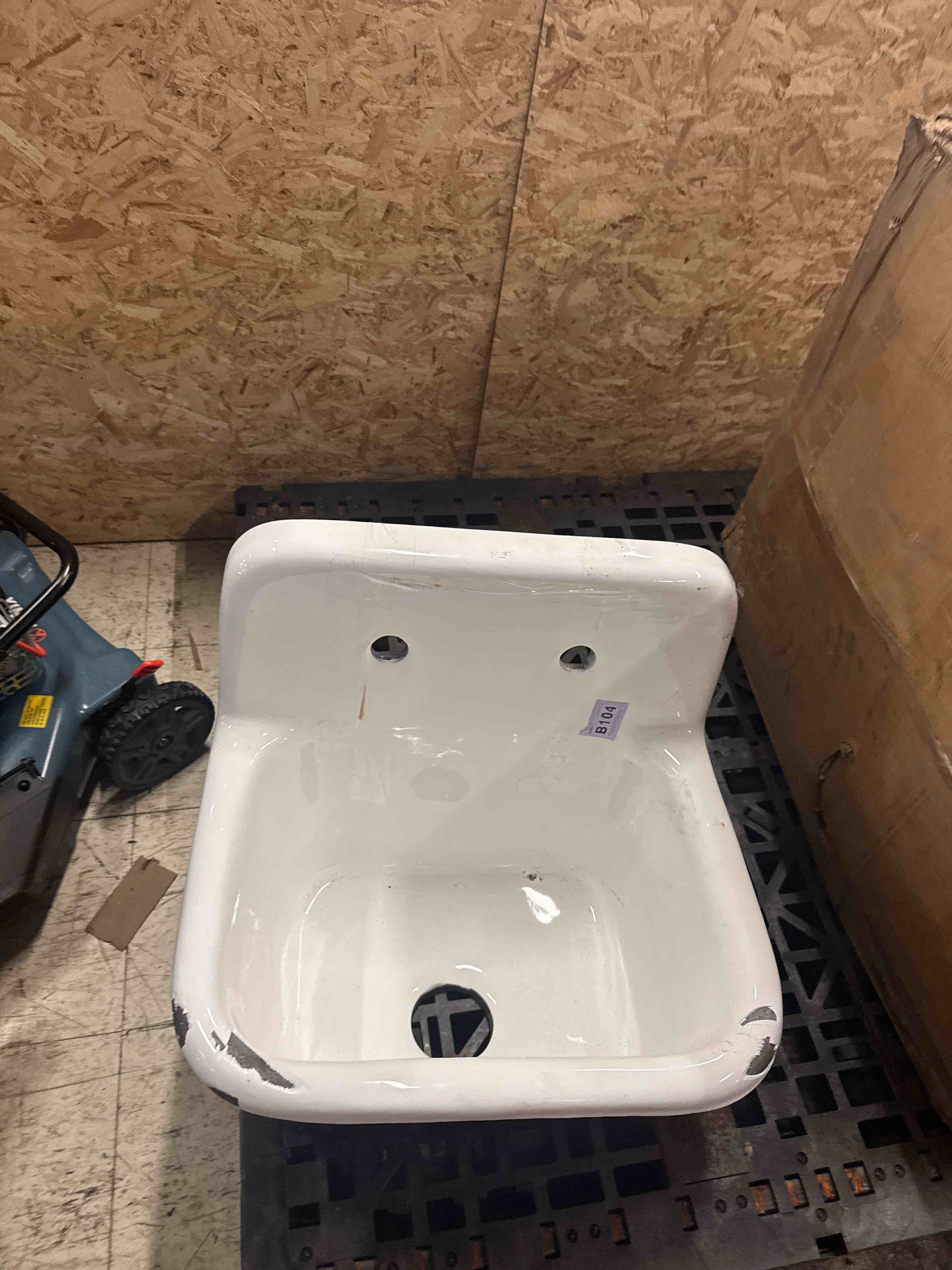 https://s3.amazonaws.com/lotting-images-prod/phillipi/YEL5020517_1757698715702.jpeg