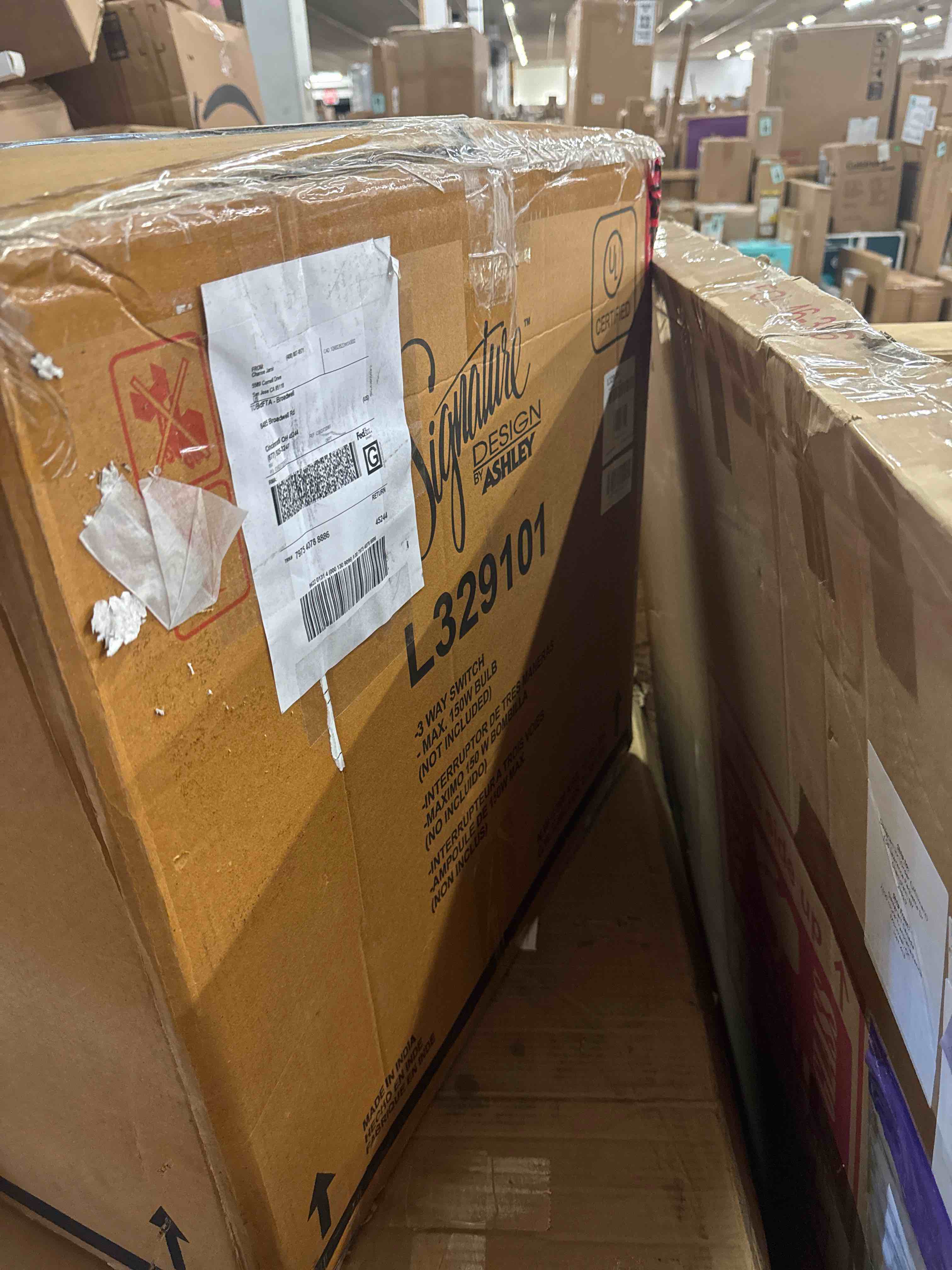 https://s3.amazonaws.com/lotting-images-prod/phillipi/YEL5020549_1757705122311.jpeg