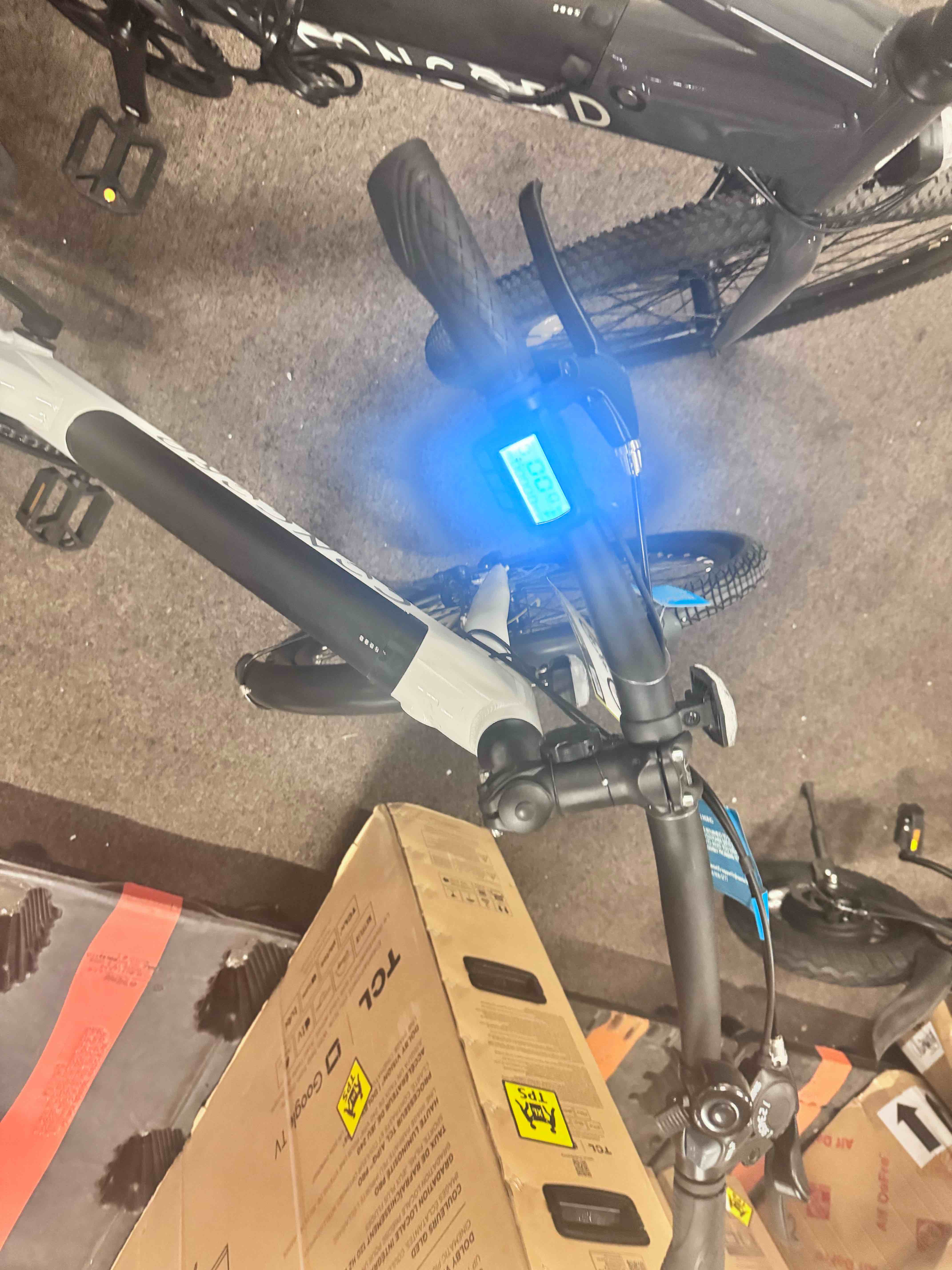 https://s3.amazonaws.com/lotting-images-prod/phillipi/YEL5020598_1760542571773.jpeg