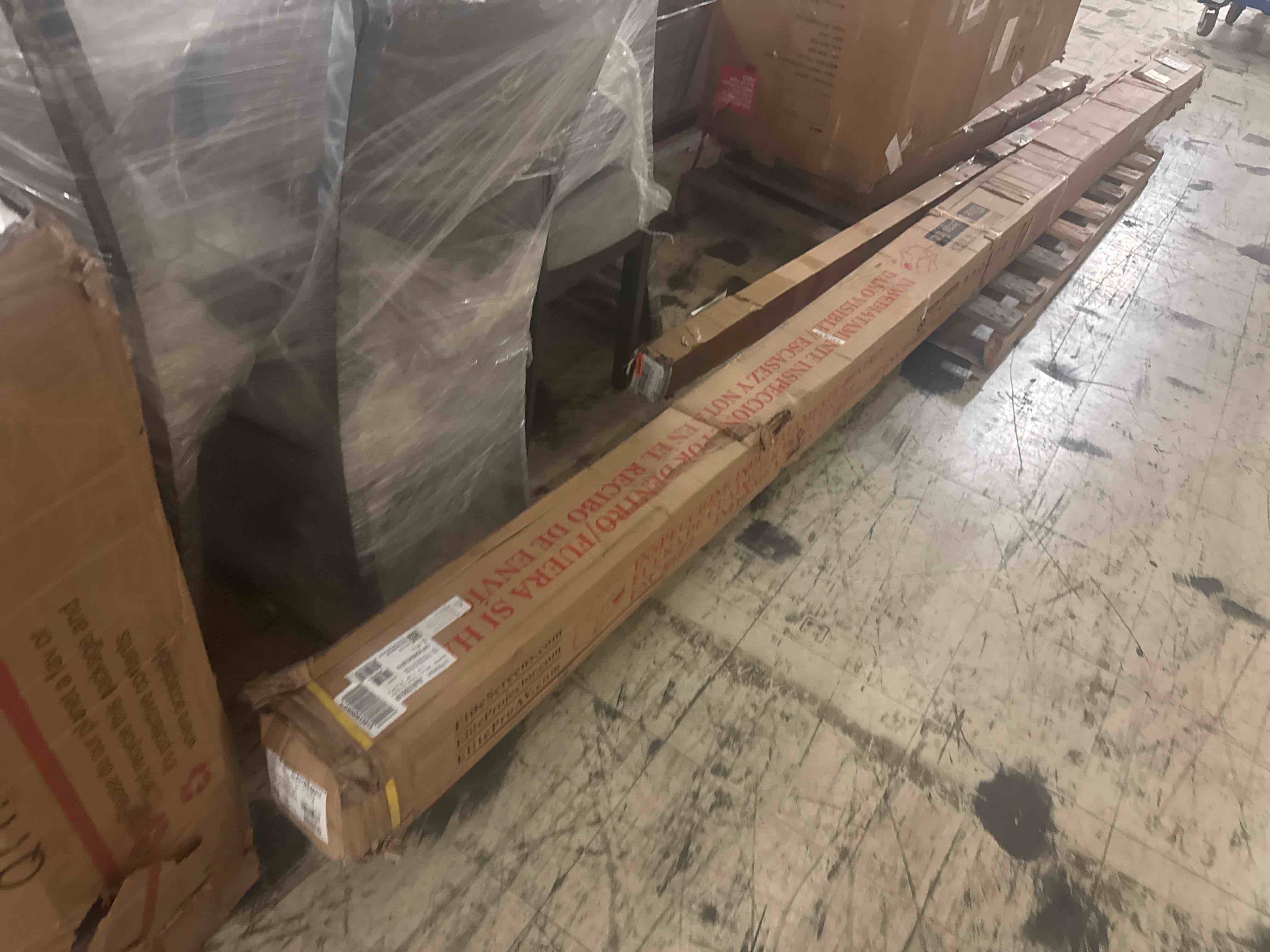 https://s3.amazonaws.com/lotting-images-prod/phillipi/YEL5020676_1760638631171.jpeg