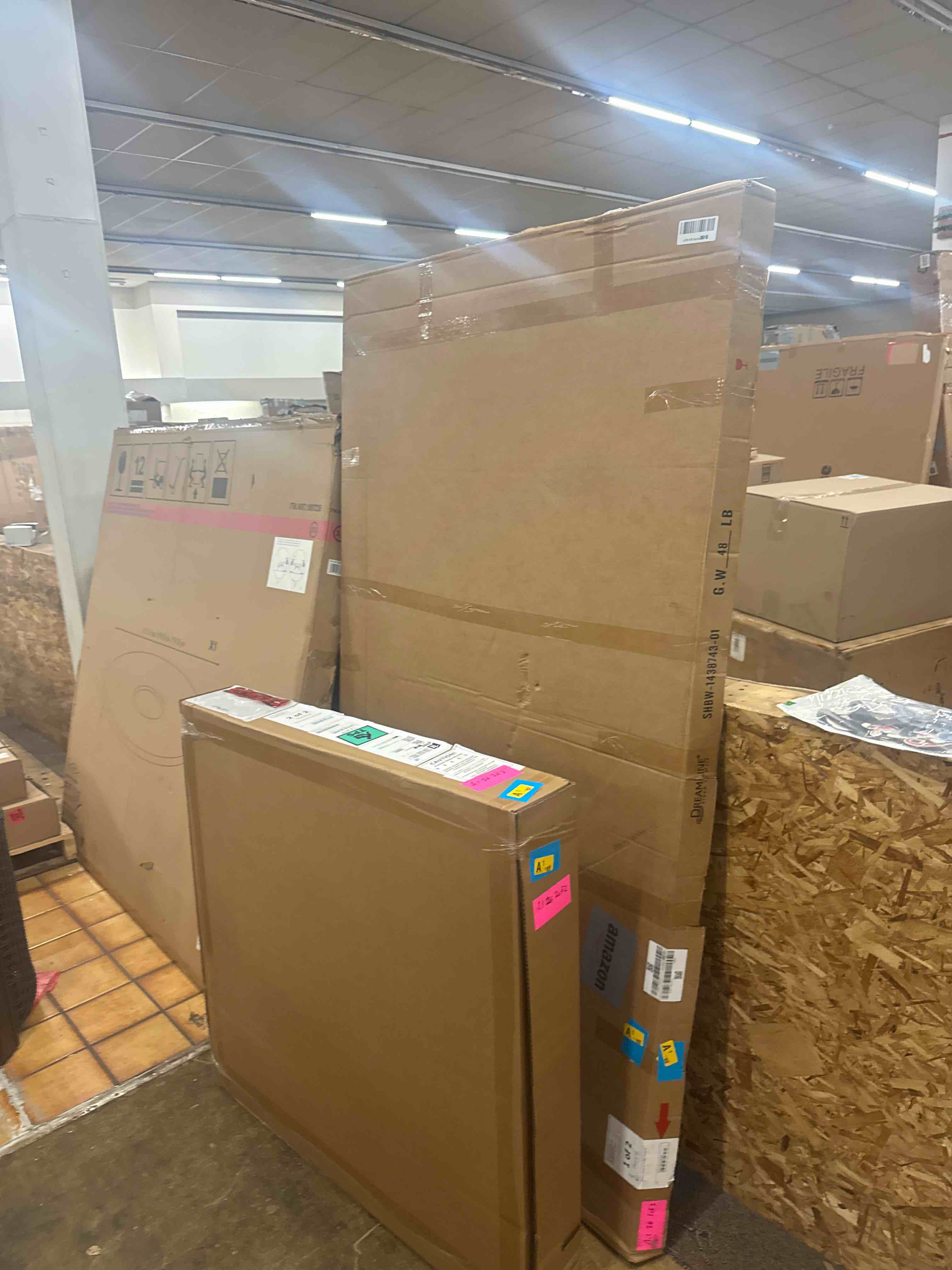 https://s3.amazonaws.com/lotting-images-prod/phillipi/YEL5020679_1760636920834.jpeg
