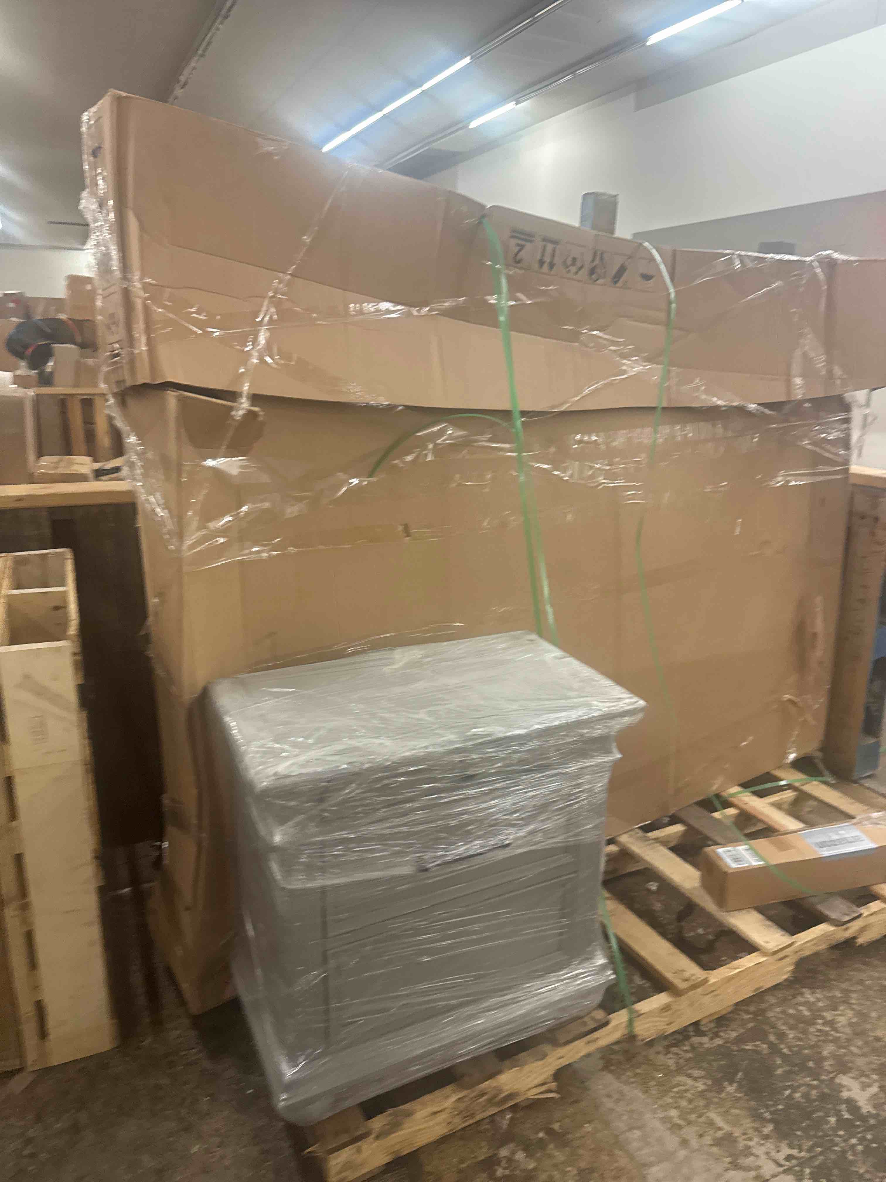 https://s3.amazonaws.com/lotting-images-prod/phillipi/YEL5020682_1760636132915.jpeg