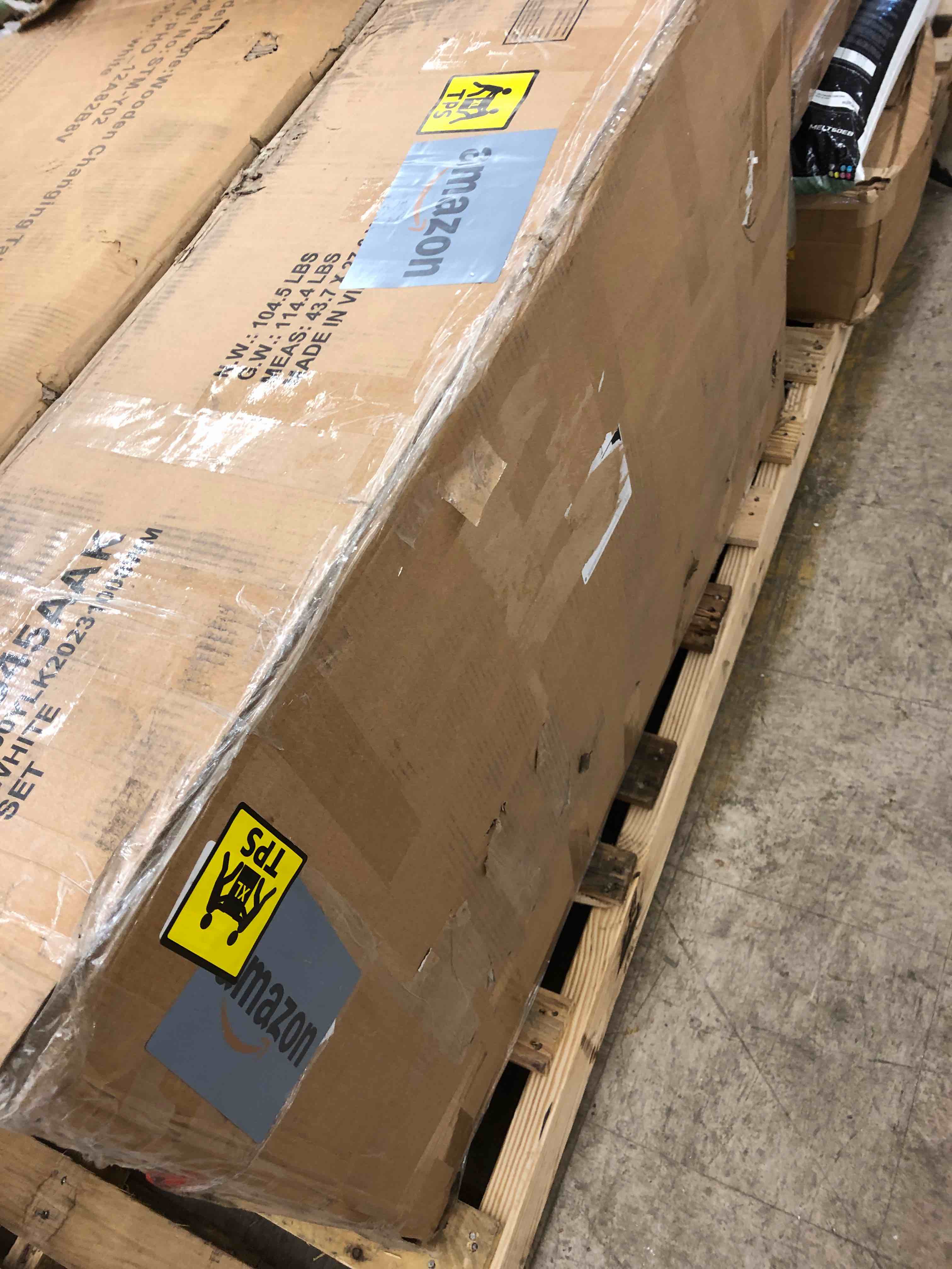 https://s3.amazonaws.com/lotting-images-prod/phillipi/YEL5059942_1716305392739.jpeg