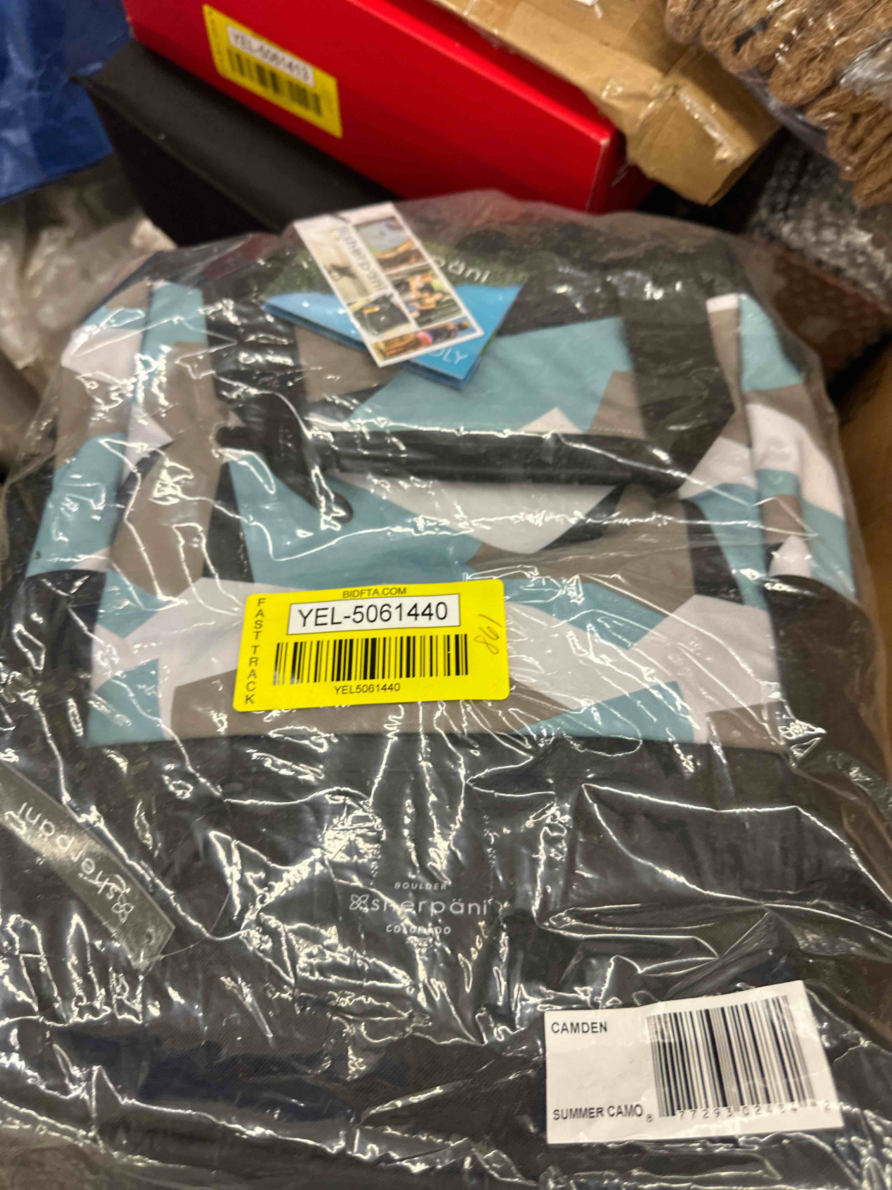https://s3.amazonaws.com/lotting-images-prod/phillipi/YEL5061440_1722513759870.jpeg