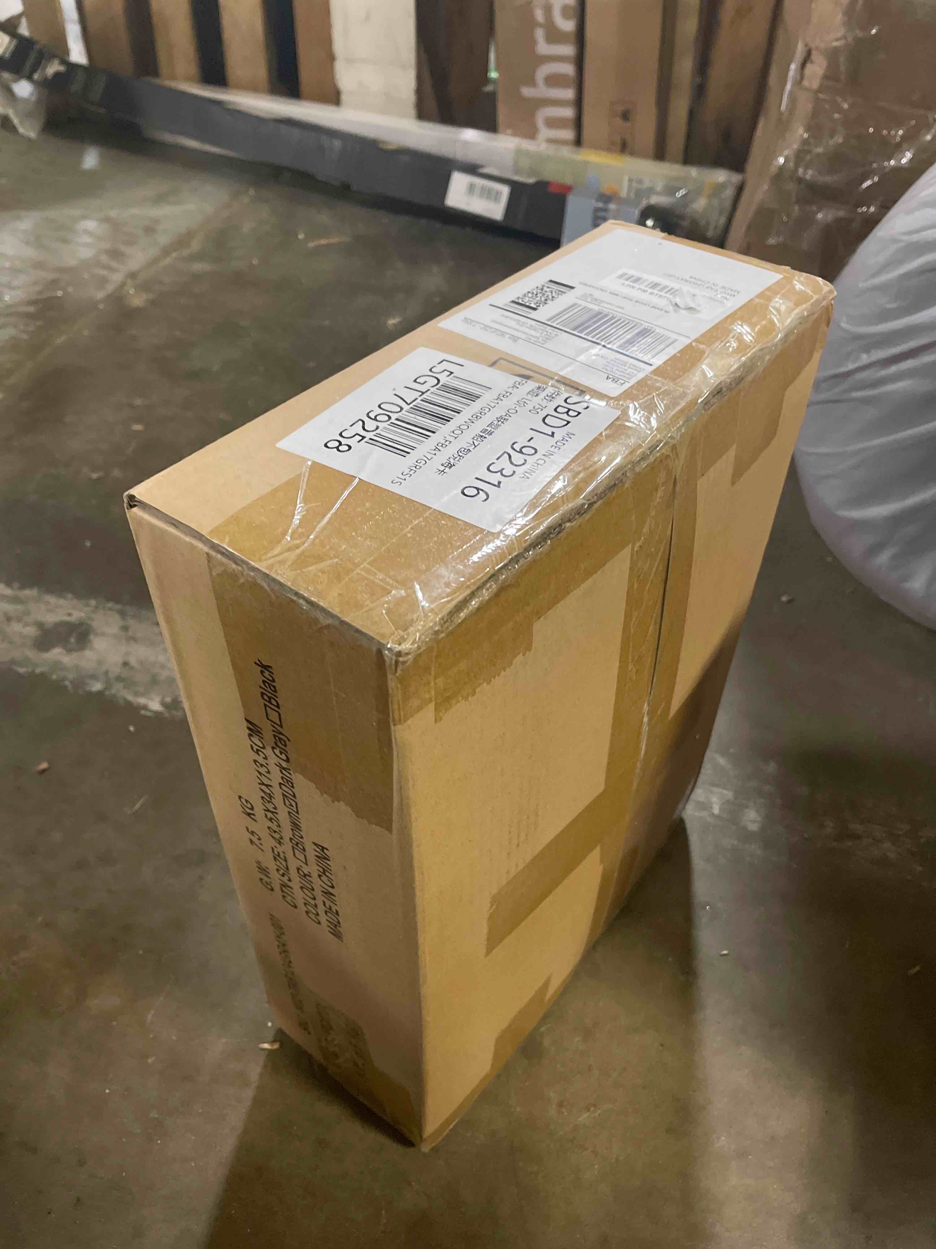 https://s3.amazonaws.com/lotting-images-prod/phillipi/YEL5061717_1716565283879.jpeg