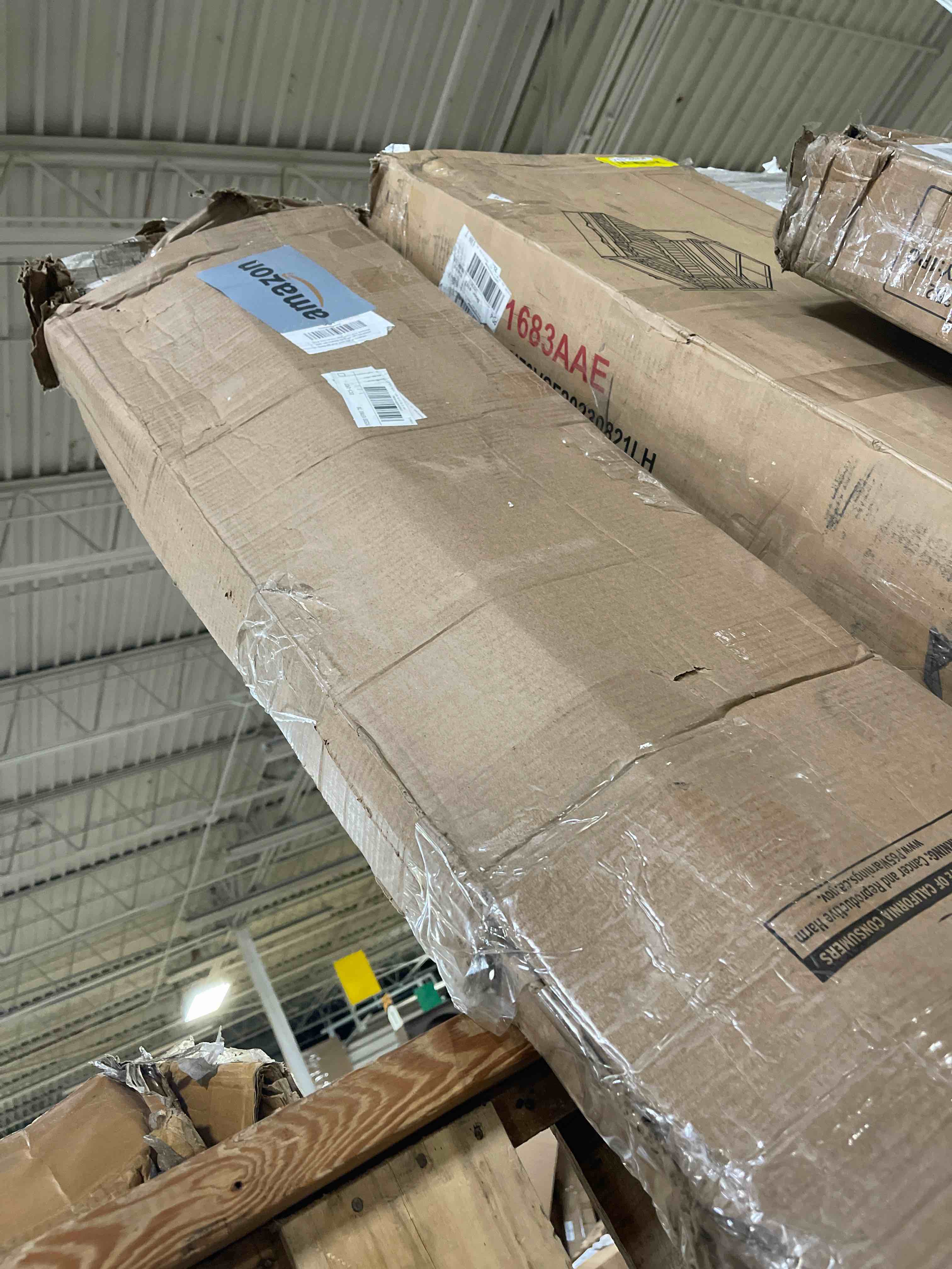 https://s3.amazonaws.com/lotting-images-prod/phillipi/YEL5062045_1716571760736.jpeg