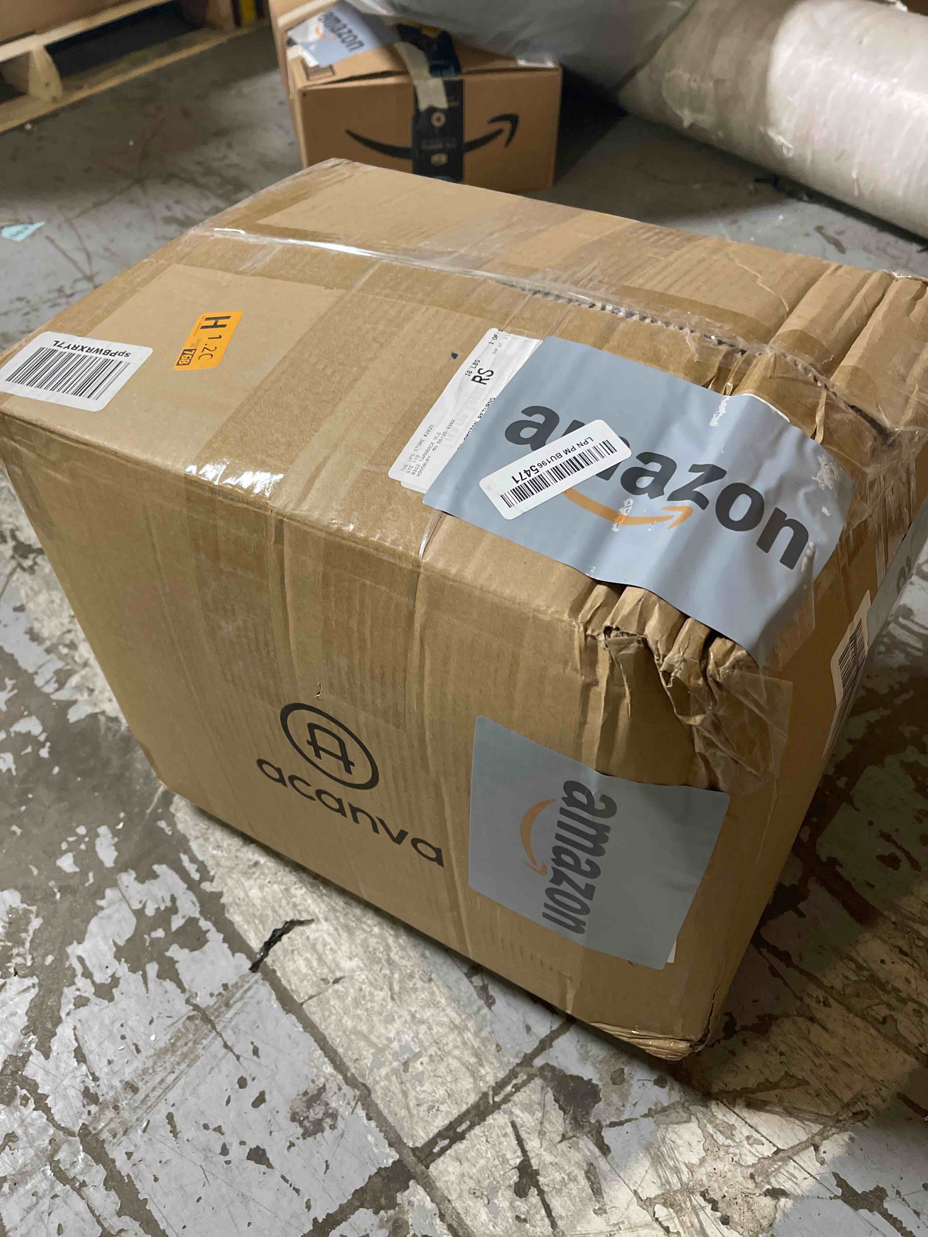 https://s3.amazonaws.com/lotting-images-prod/phillipi/YEL5062052_1716573338006.jpeg